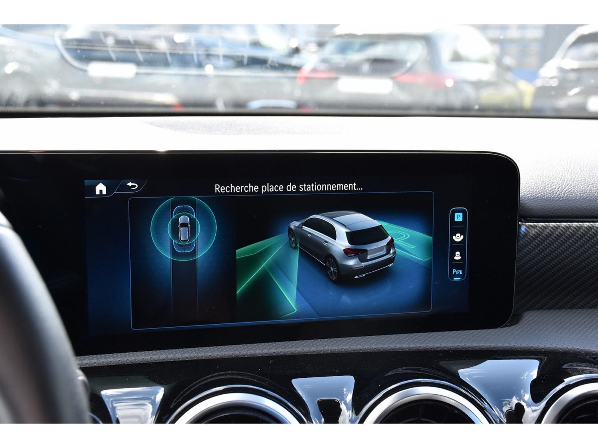 Mercedes A 200 d Progressive 8G-DCT TISSU-CUIR GPS CAM P.NIGHT 1° MAIN (2024) - Foto 16