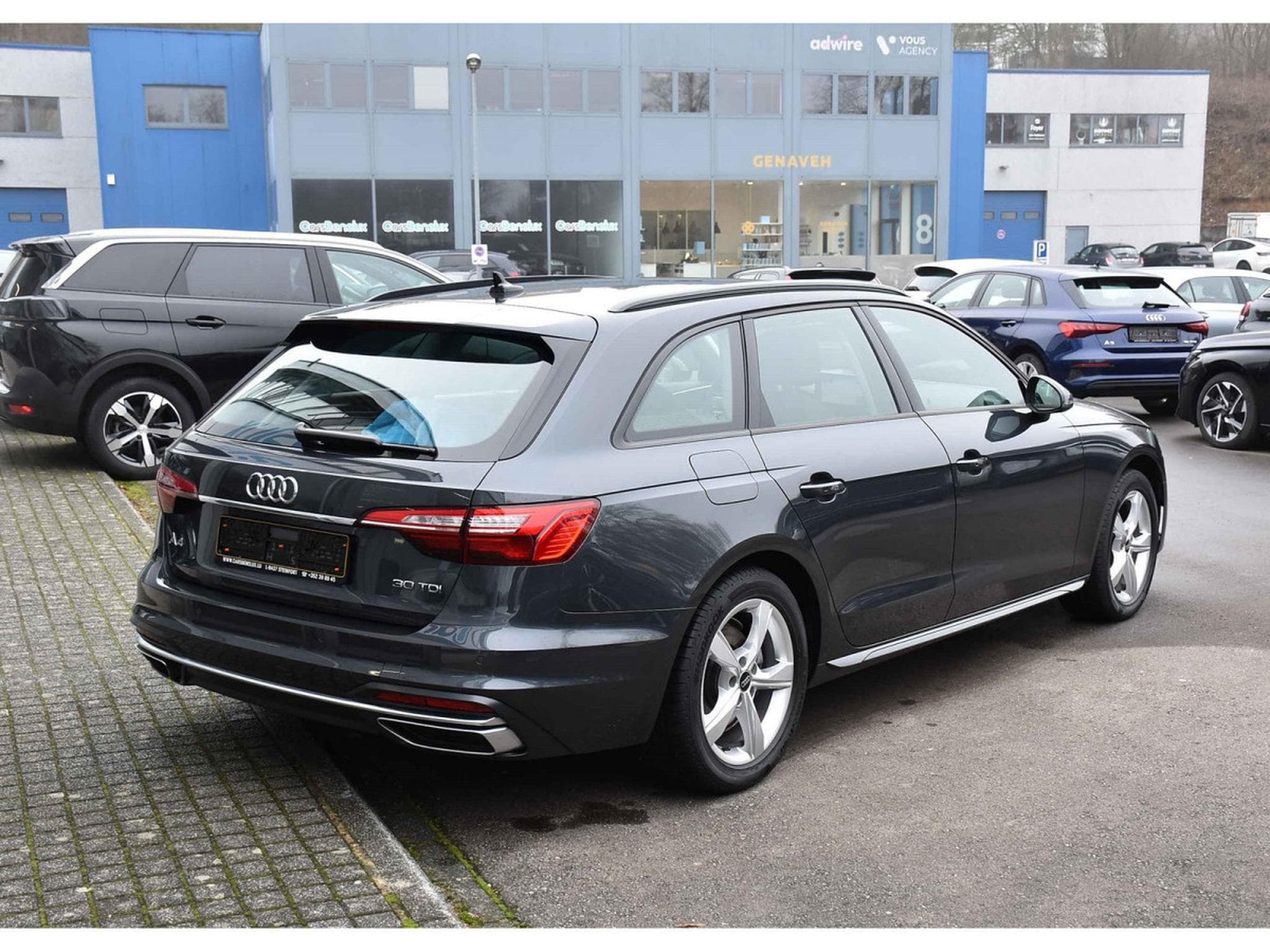 Audi A4 Avant 30 TDI Advanced S-Tronic GPS LANE GARANTIE 05/2029 (2024) - Foto 4