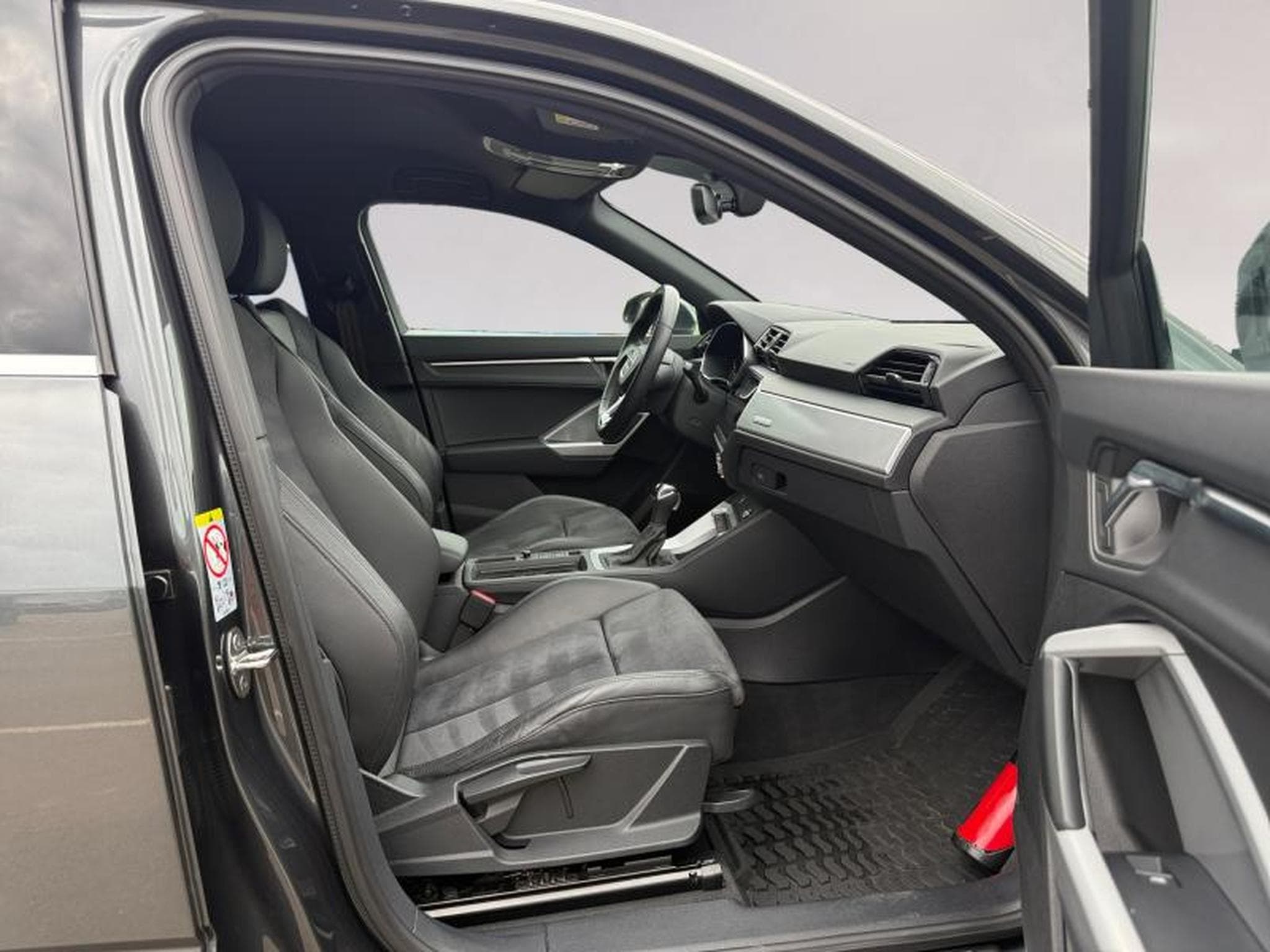 Audi Q3 Q3 SportBack S-LINE (2023) - Photo 11