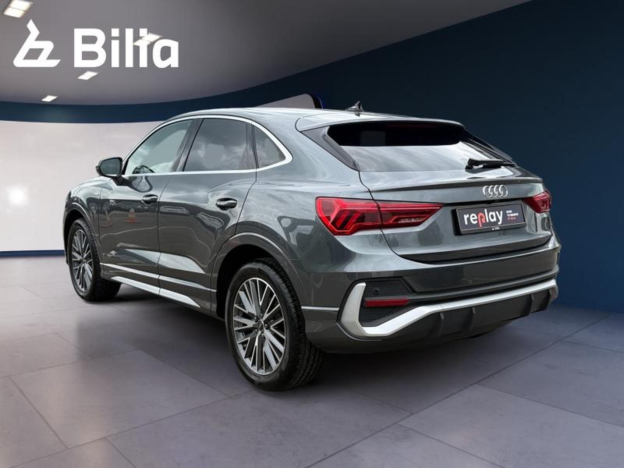 Audi Q3 Q3 SportBack S-LINE (2023) - Photo 5