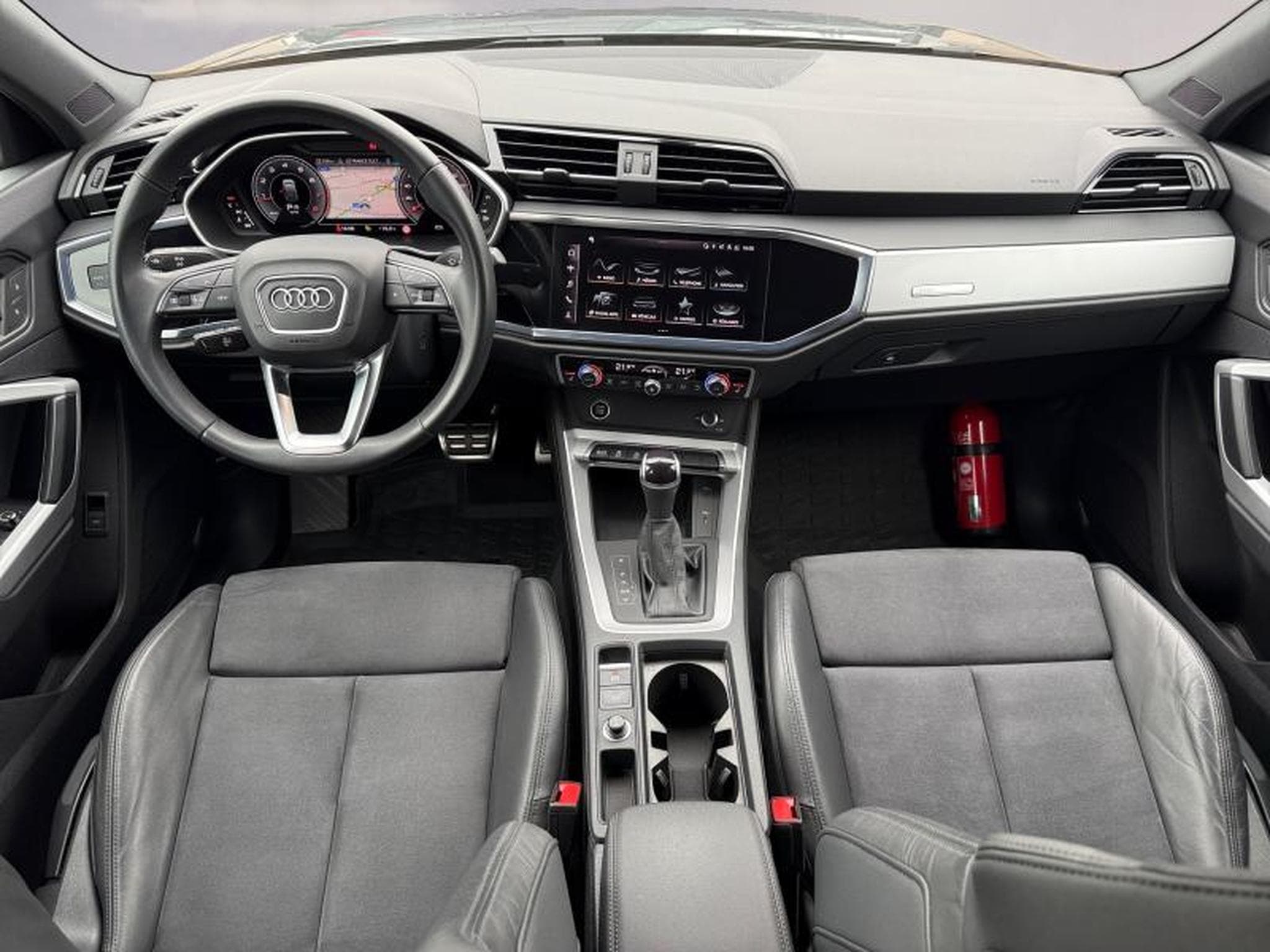 Audi Q3 Q3 SportBack S-LINE (2023) - Photo 7