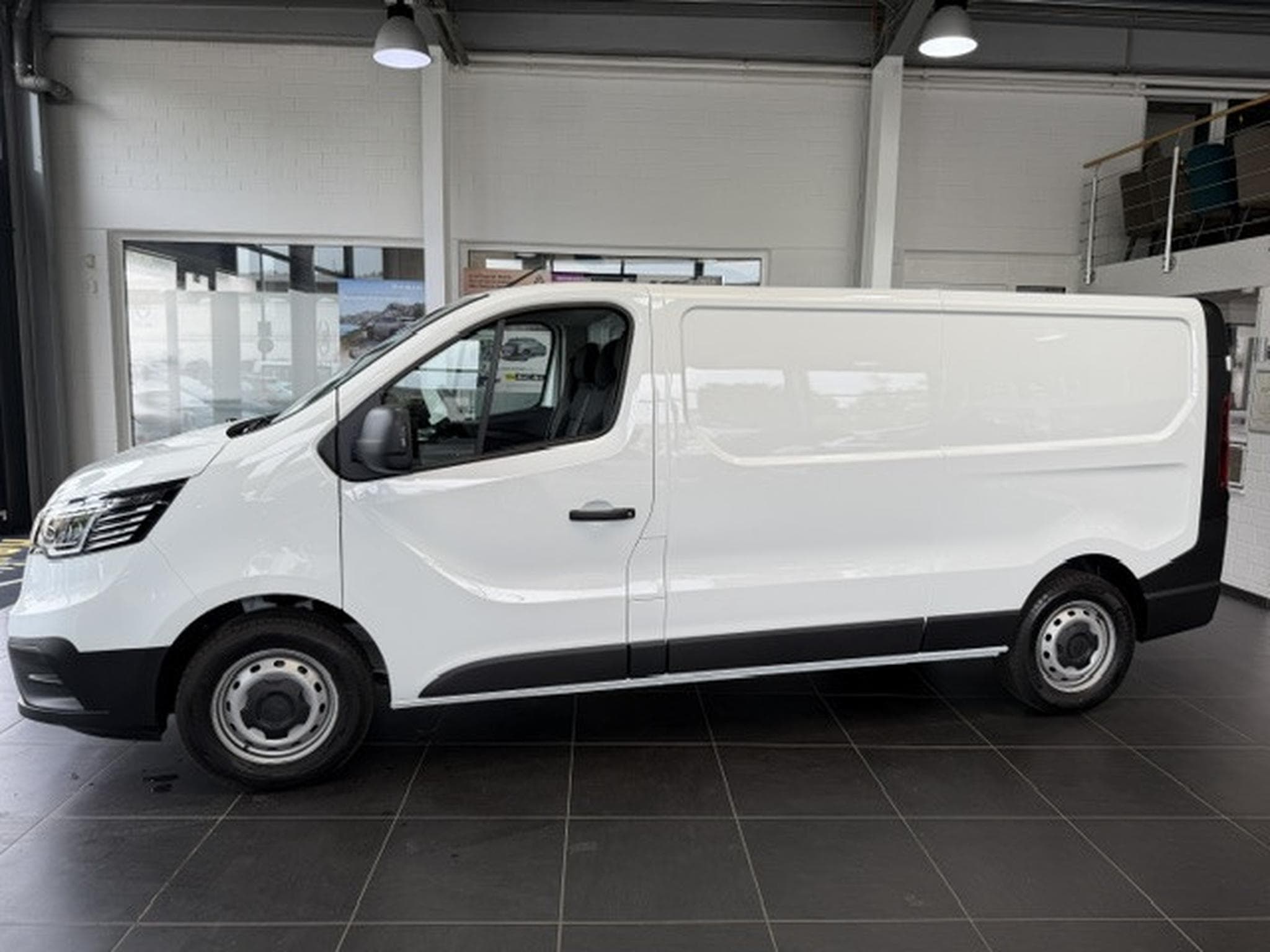 Renault Trafic ADVANCE L2H1 3T0 DCI 150 EDC (2025) - Photo 3