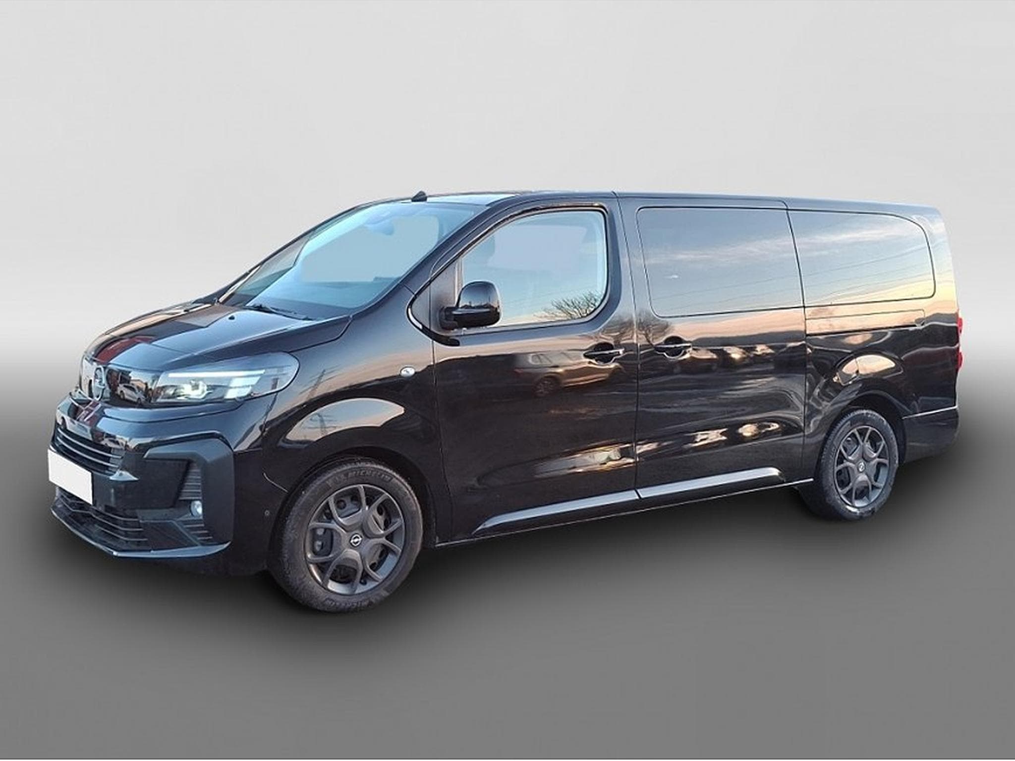 Opel Zafira (2026) - Photo 1