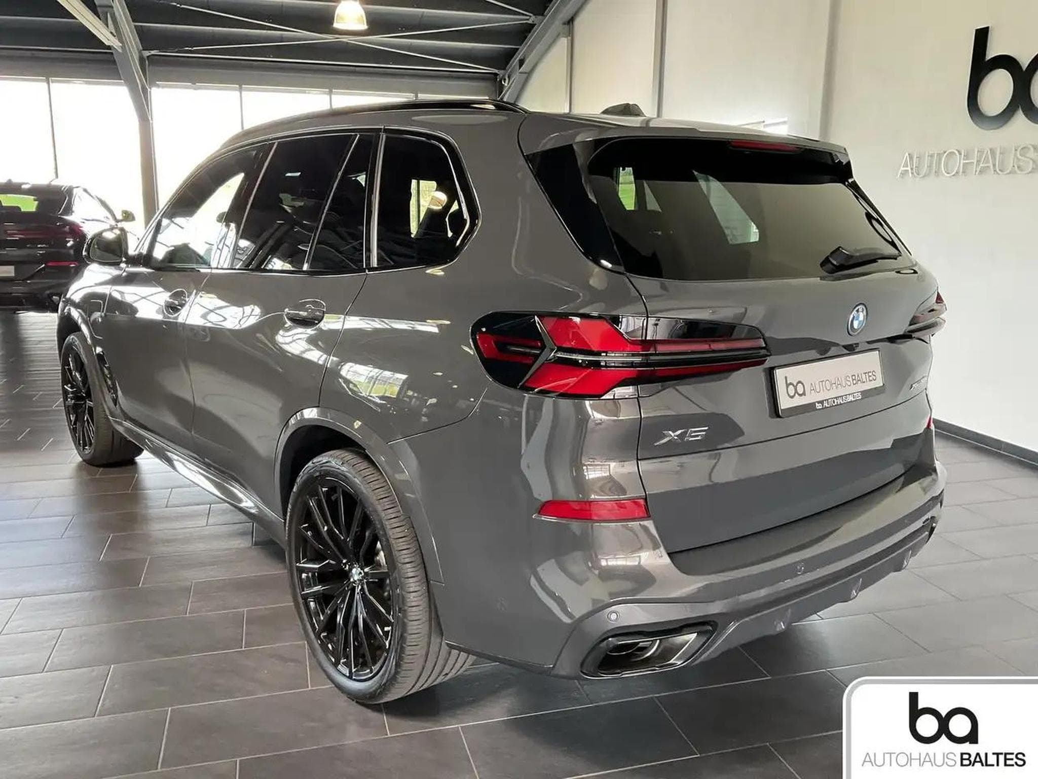 BMW X5 (2025) - Photo 4