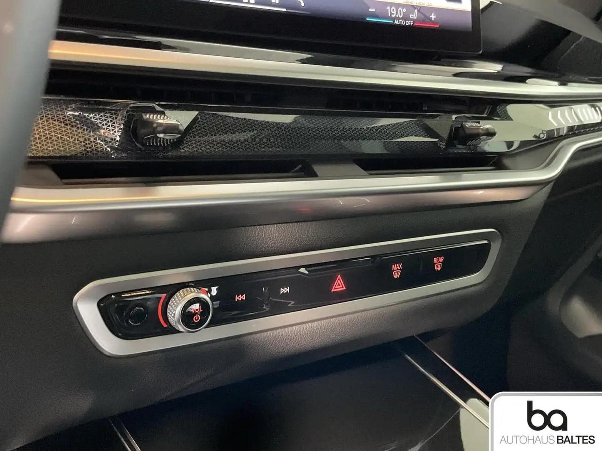 BMW X5 (2025) - Photo 9