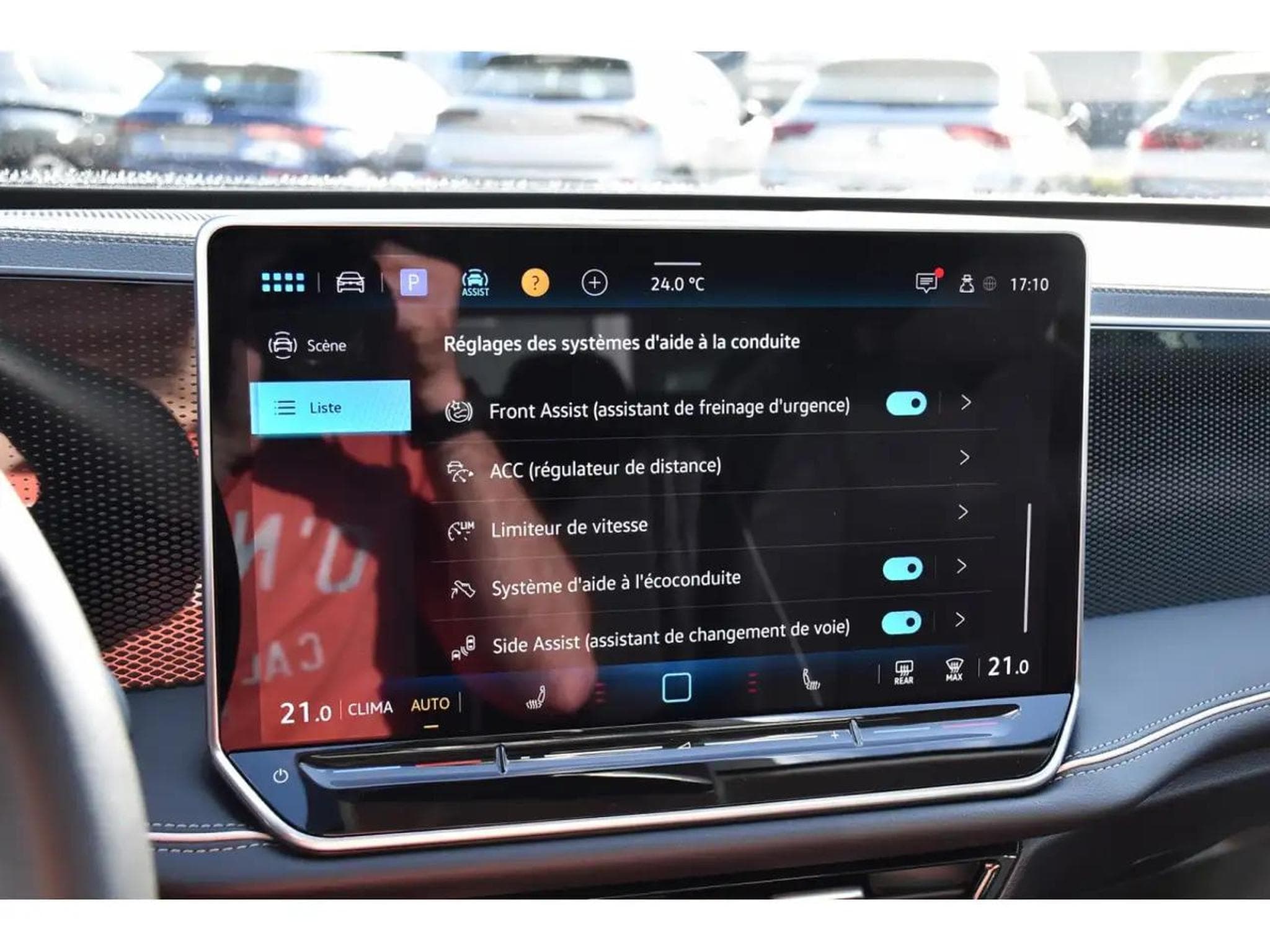 VW Passat (2025) - Photo 14