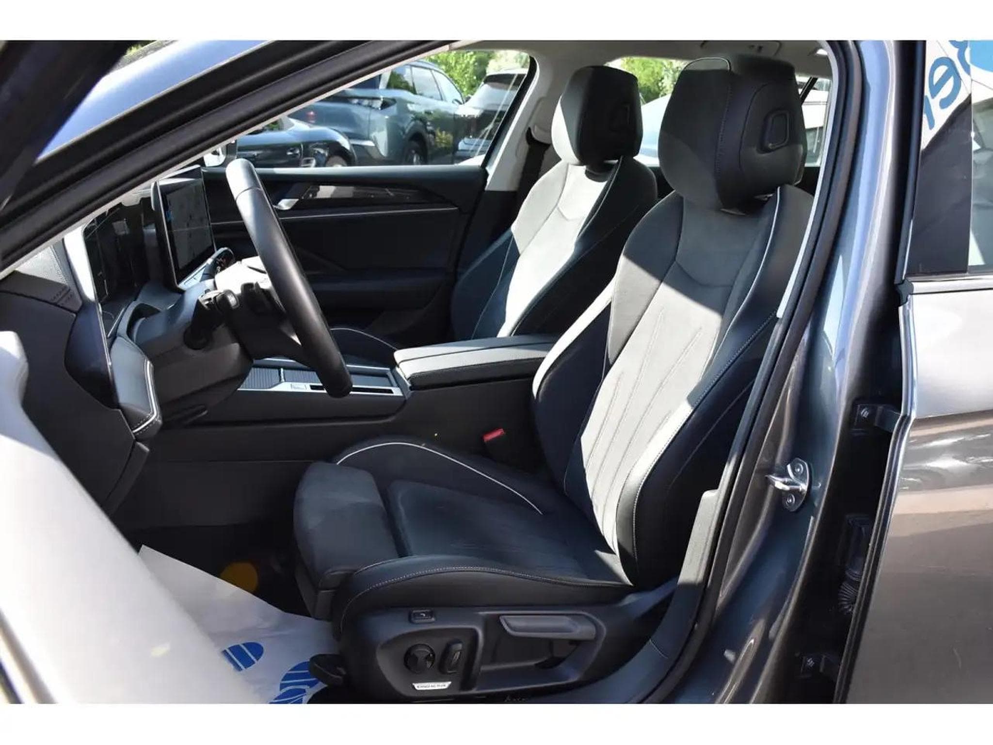 VW Passat (2025) - Photo 6