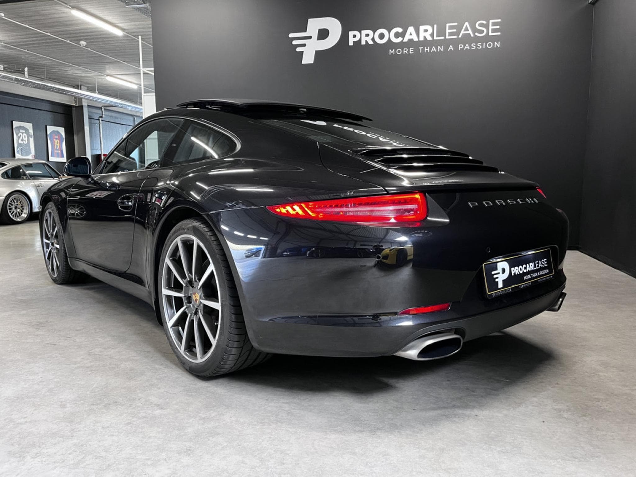 Porsche 911 911 Carrera 2 PDK / Toit ouvrant/20/Keyless-go/BI-Xenon (2013) - Foto 2