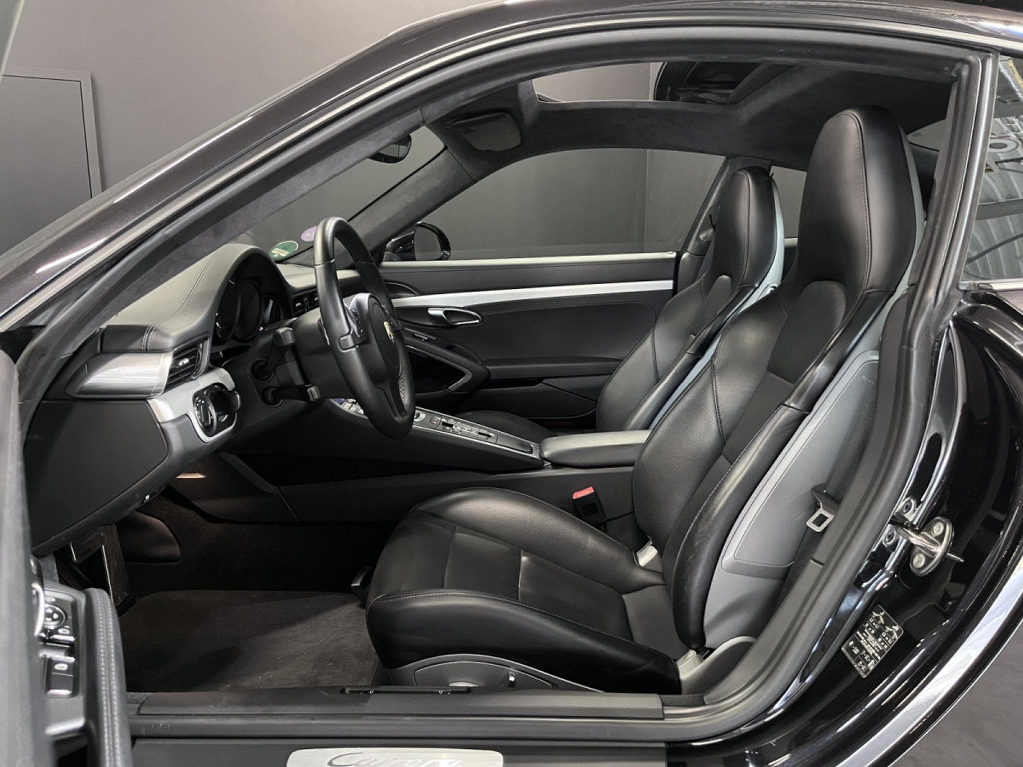 Porsche 911 911 Carrera 2 PDK / Toit ouvrant/20/Keyless-go/BI-Xenon (2013) - Foto 6