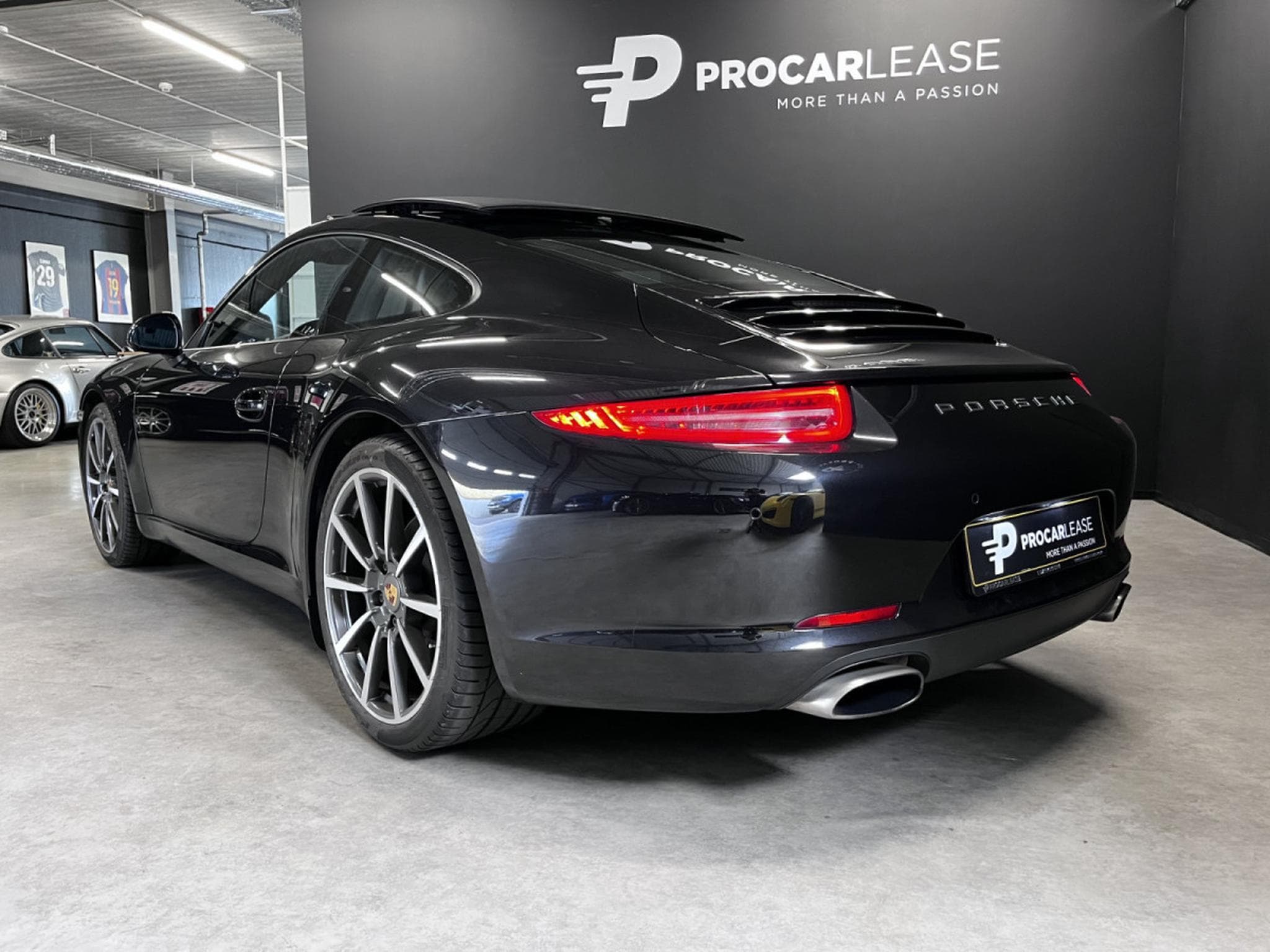 Porsche 911 911 Carrera 2 PDK / Toit ouvrant/20/Keyless-go/BI-Xenon (2013) - Foto 2