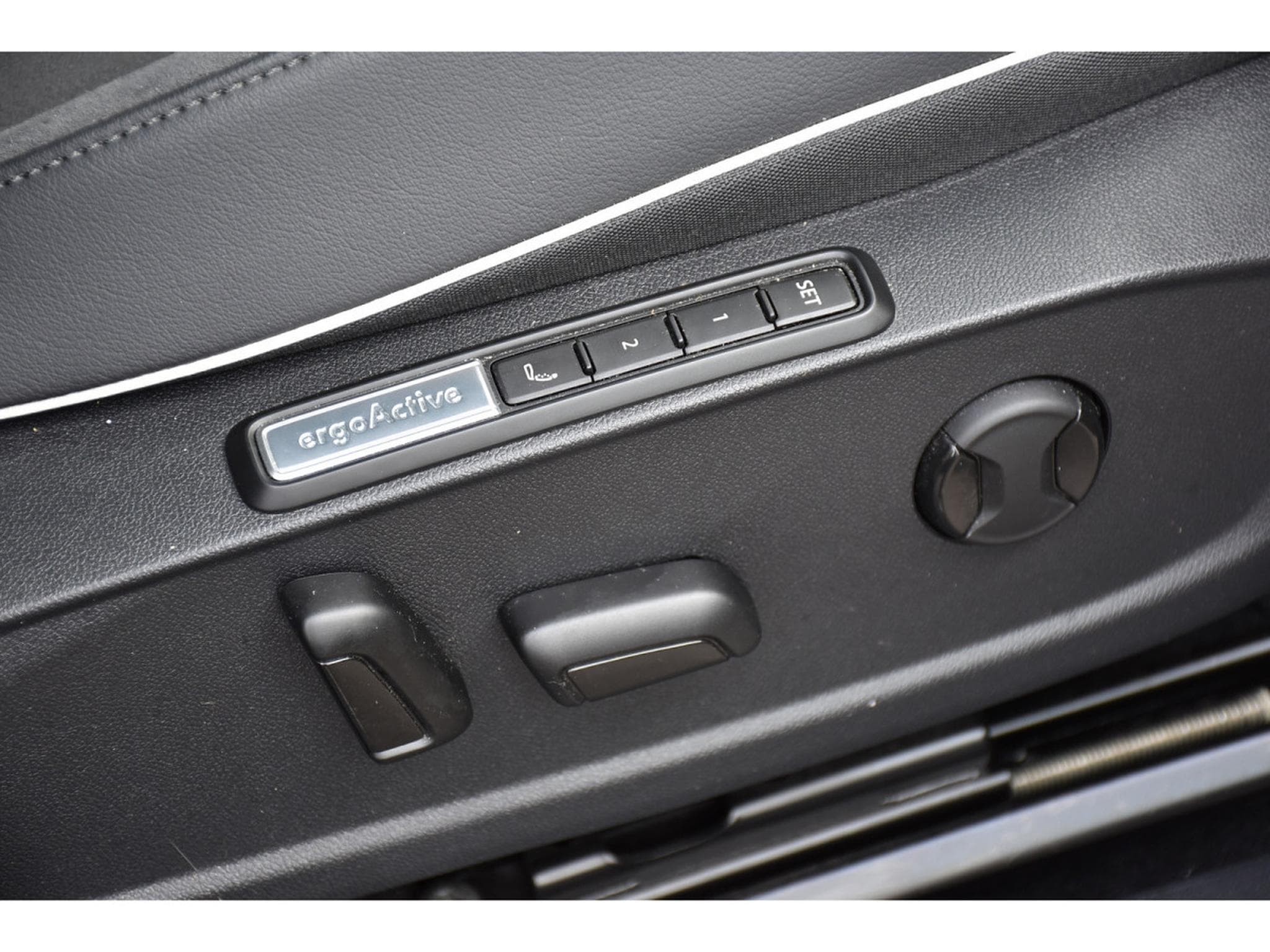 VW ID.4 77 kWh Pro Performance PANO MEMO TRAVEL SIDE CAM360 1° MAIN (2021) - Photo 19
