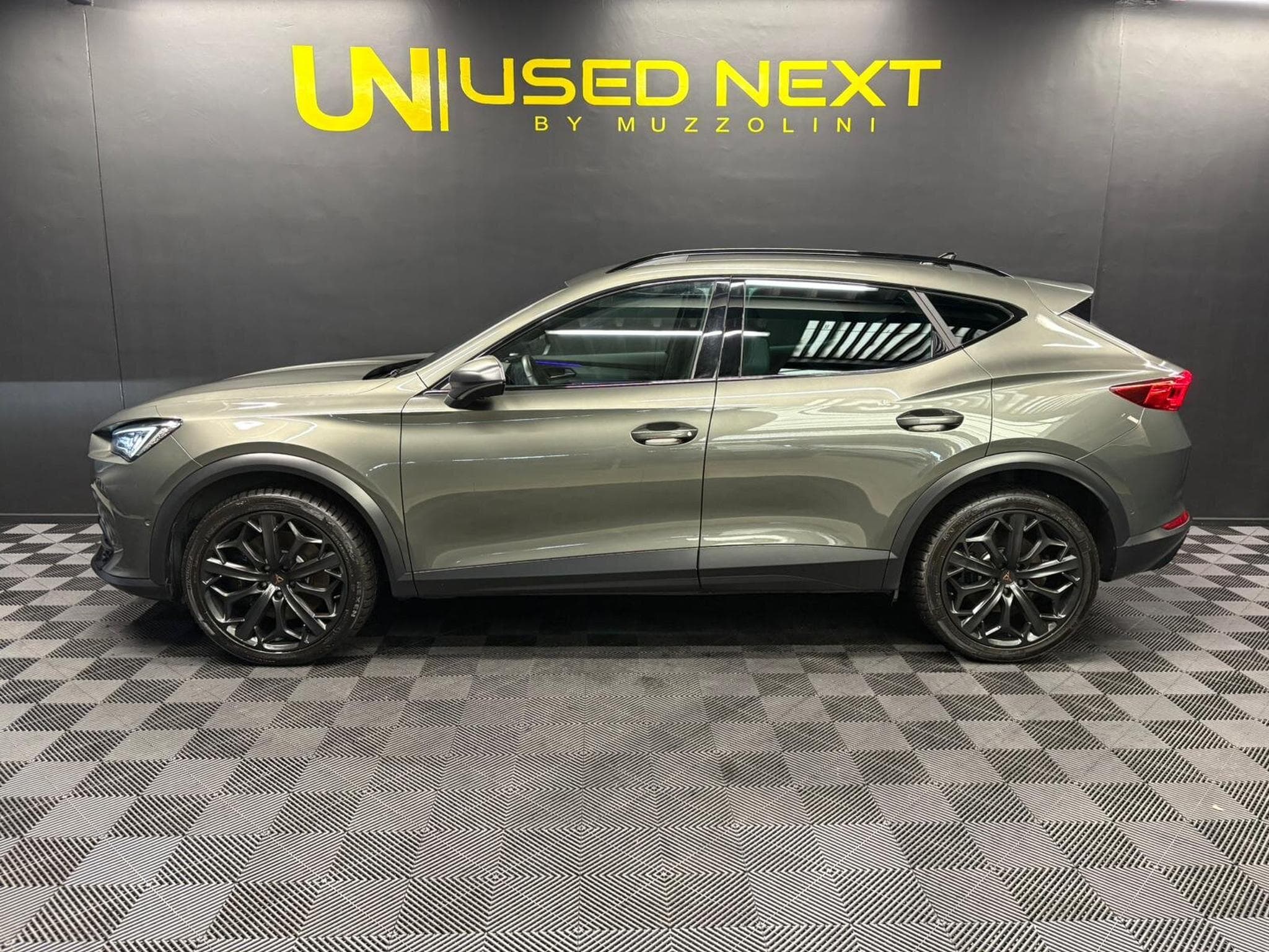 Cupra Formentor VZ 2.0 TSI 245cv - Tribe Edition (2023) - Photo 4