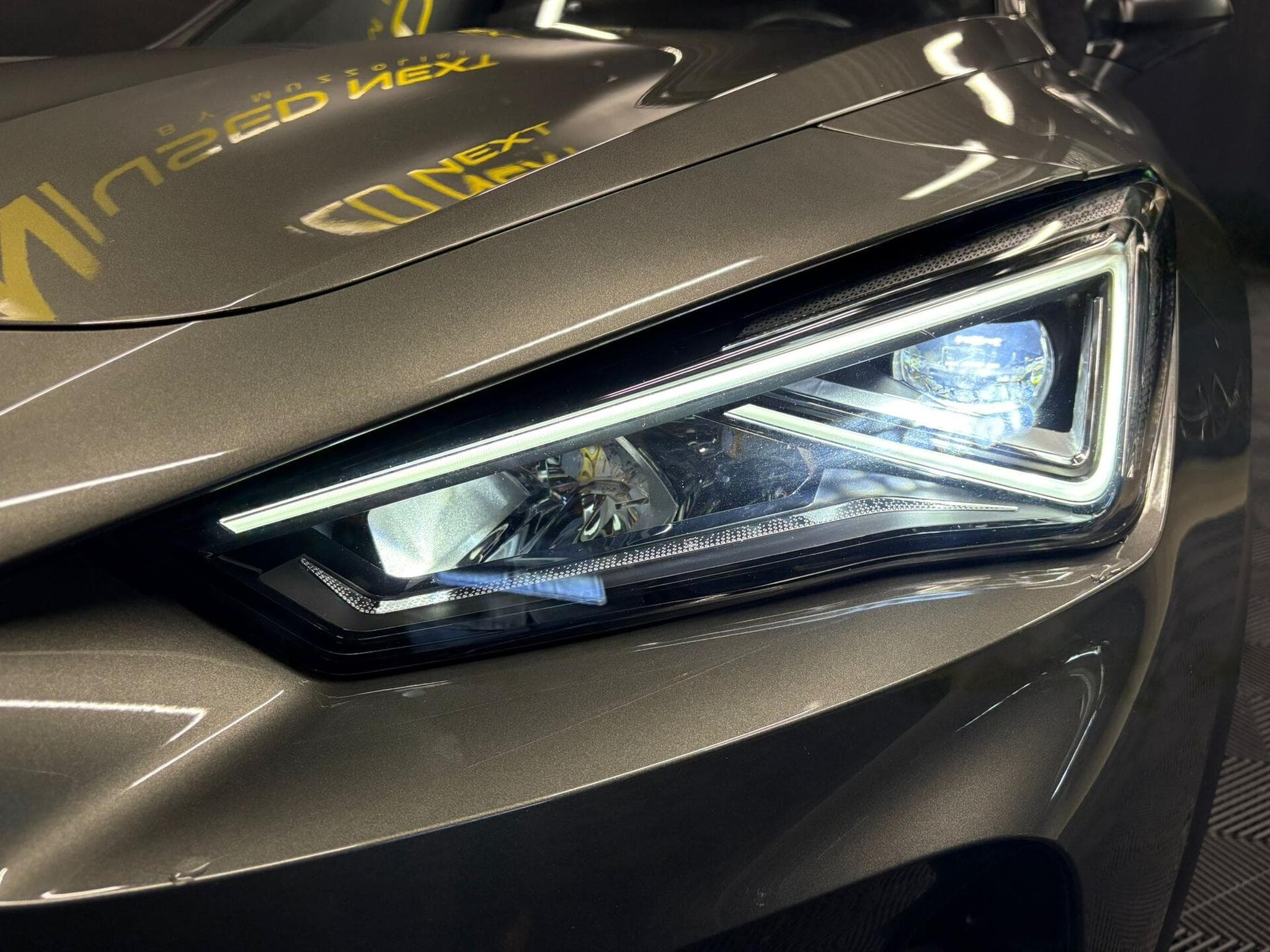 Cupra Formentor VZ 2.0 TSI 245cv - Tribe Edition (2023) - Photo 6