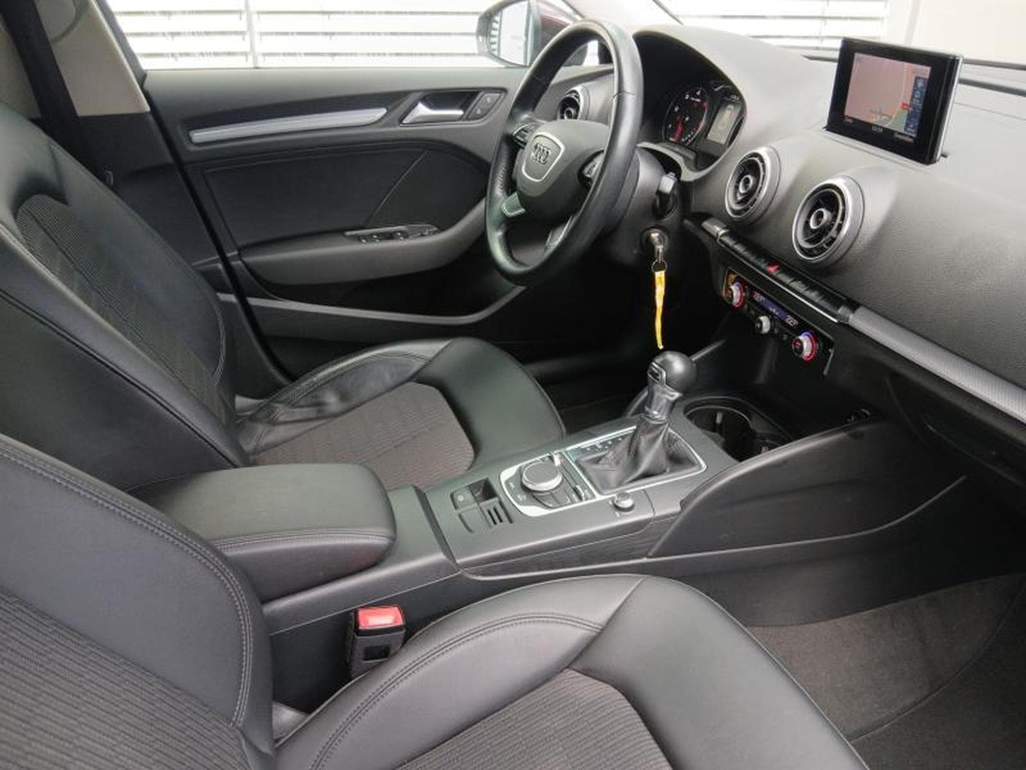 Audi A3 Sportback Ambiente 2.0 TDI s-tronic (2016) - Photo 10