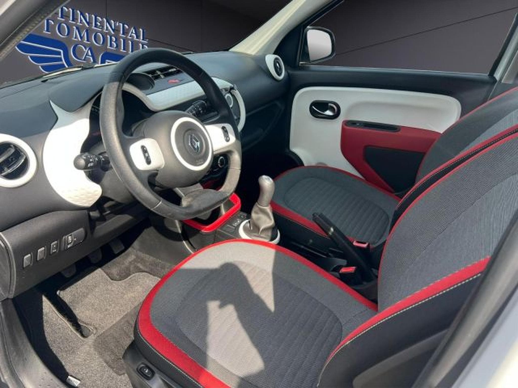 Renault Twingo Twingo Experience KLIMA,PDC,TEMPOMAT,ESP,BT (2017) - Photo 9