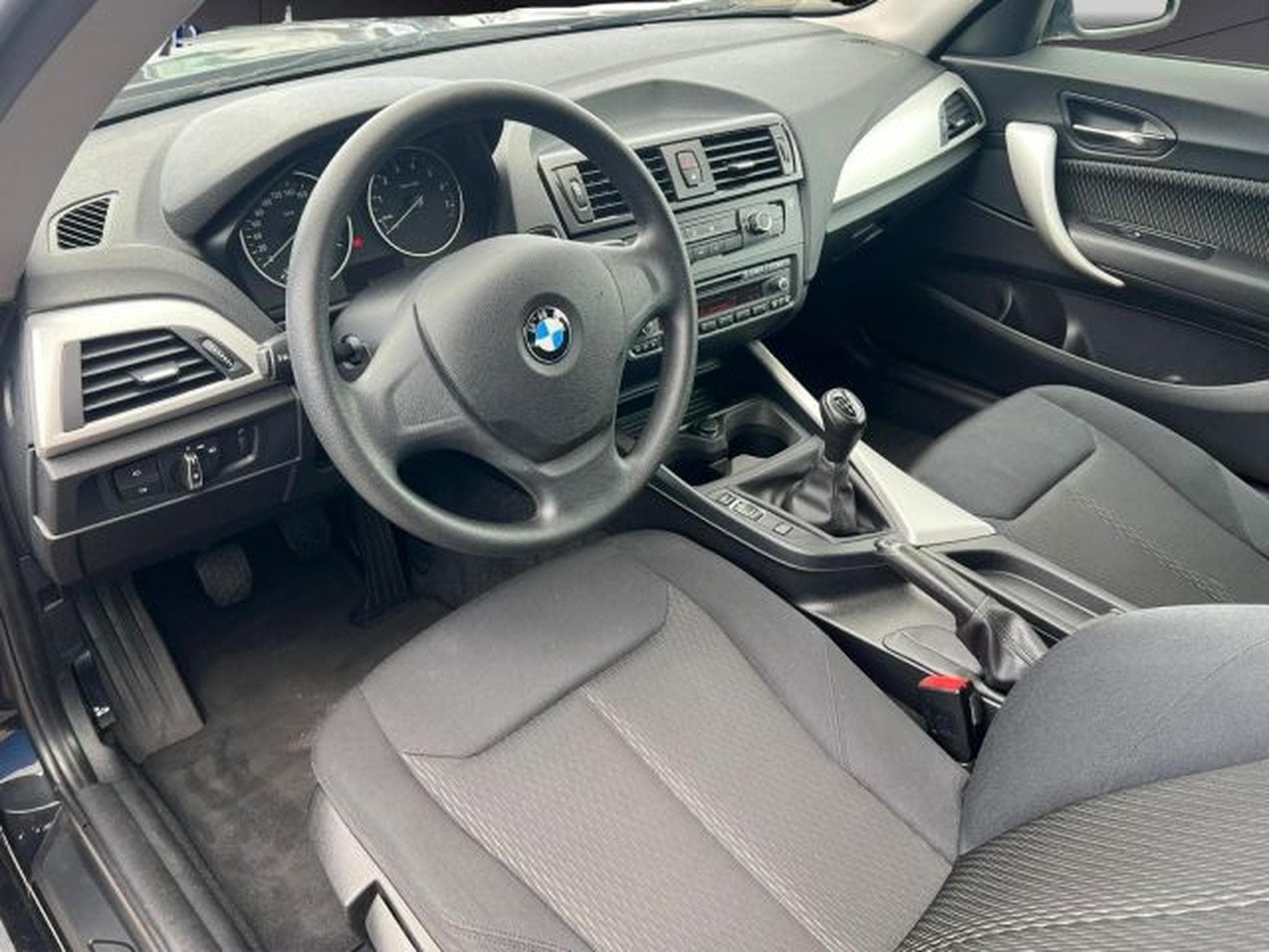 BMW 116 116i KLIMA,ESP,PDC,BI-XENON,START/STOPP Klima (2012) - Photo 11