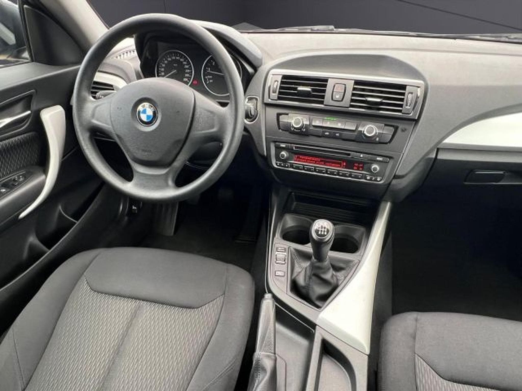 BMW 116 116i KLIMA,ESP,PDC,BI-XENON,START/STOPP Klima (2012) - Photo 15