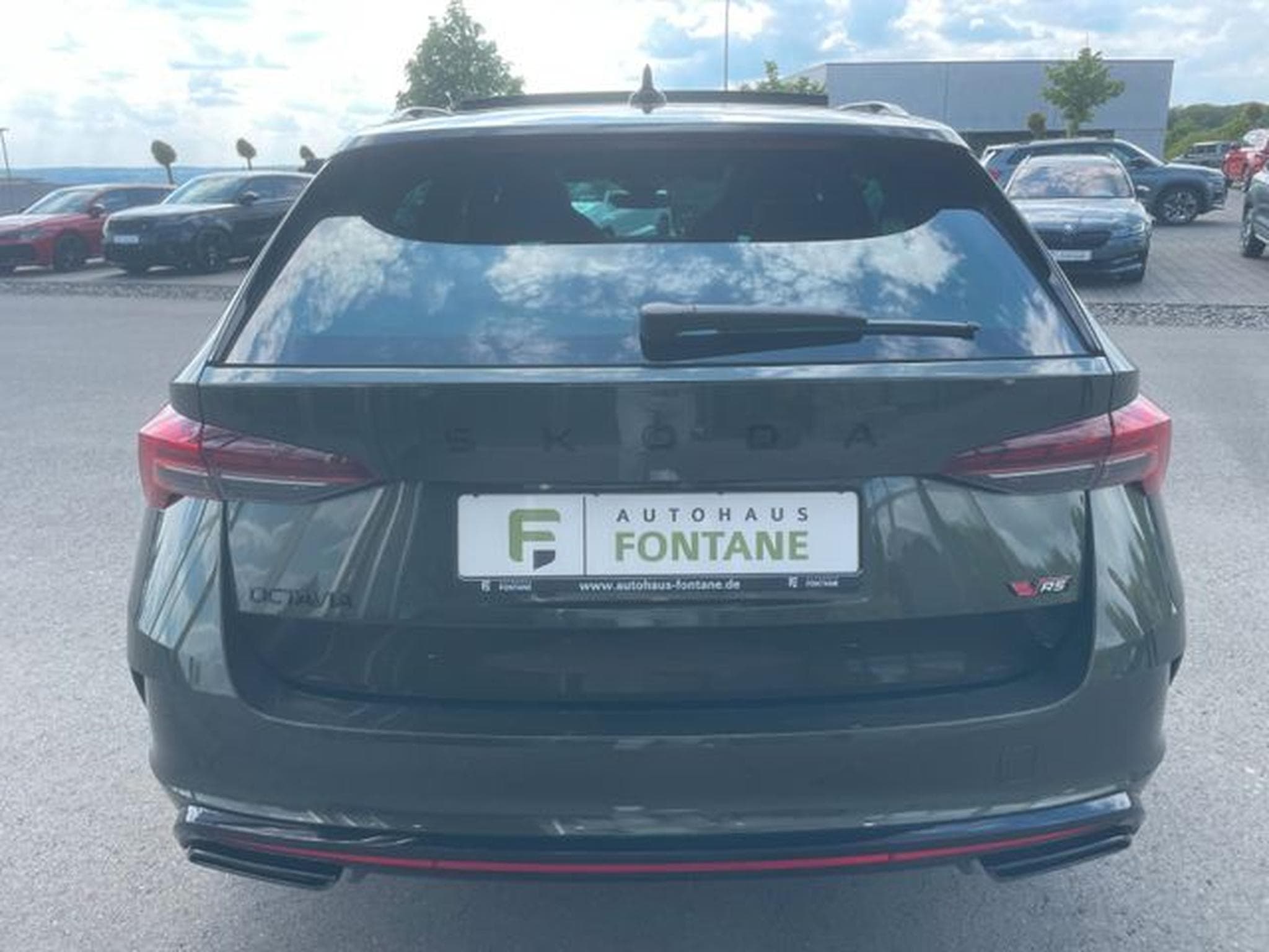 Skoda Octavia Octavia Kombi 2.0TSI RS Pano AHK 19" Facelift (2025) - Photo 7