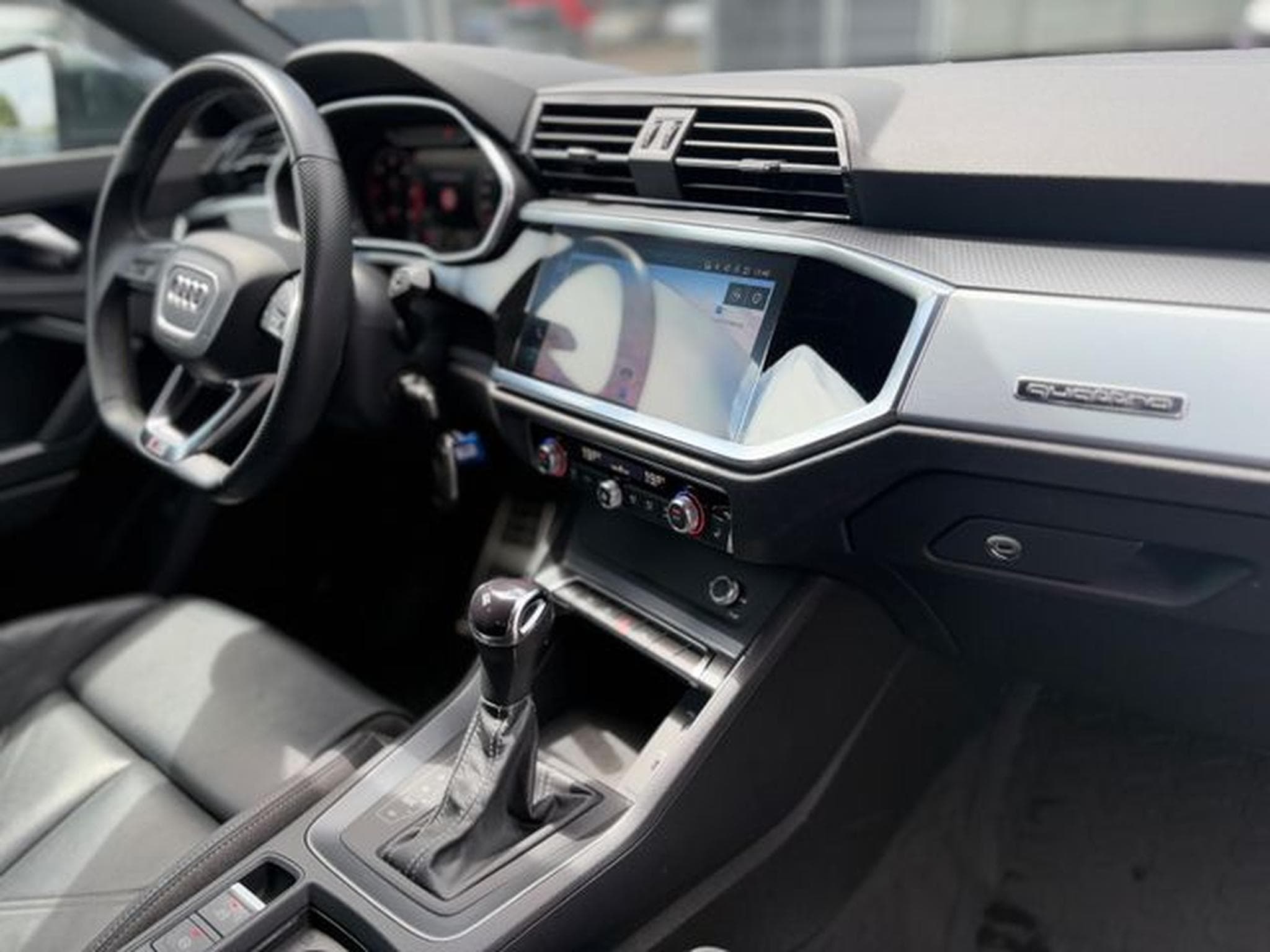 Audi Q3 Q3 SPORTBACK S-LINE*QUATTRO*AUT*LED*KAMERA*2.HD (2022) - Photo 15