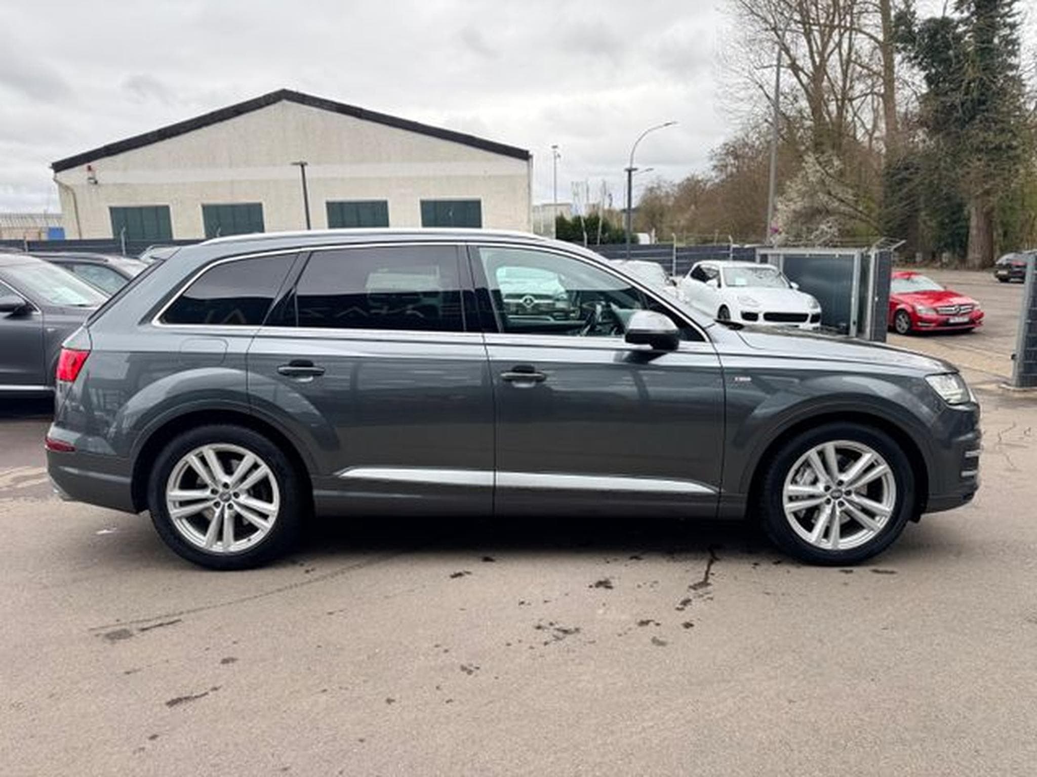 Audi Q7 Q7 3.0 TDI QUATTRO*S-LINE SPORT+*7.SITZER*MATRIX (2015) - Foto 13