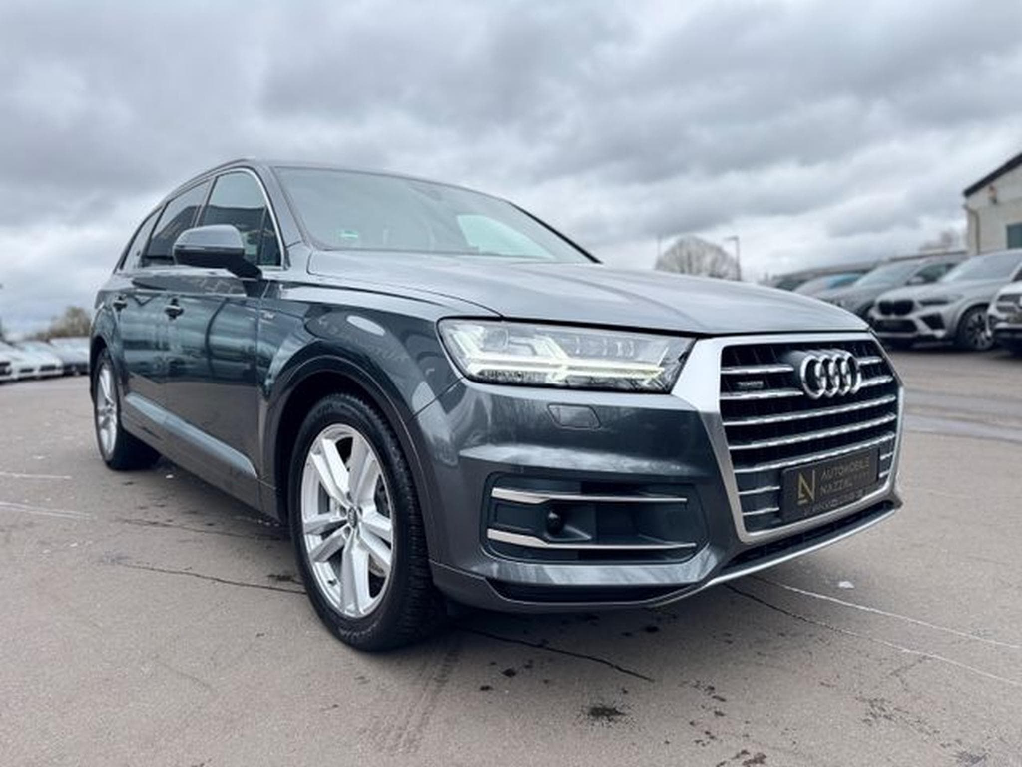 Audi Q7 Q7 3.0 TDI QUATTRO*S-LINE SPORT+*7.SITZER*MATRIX (2015) - Foto 4