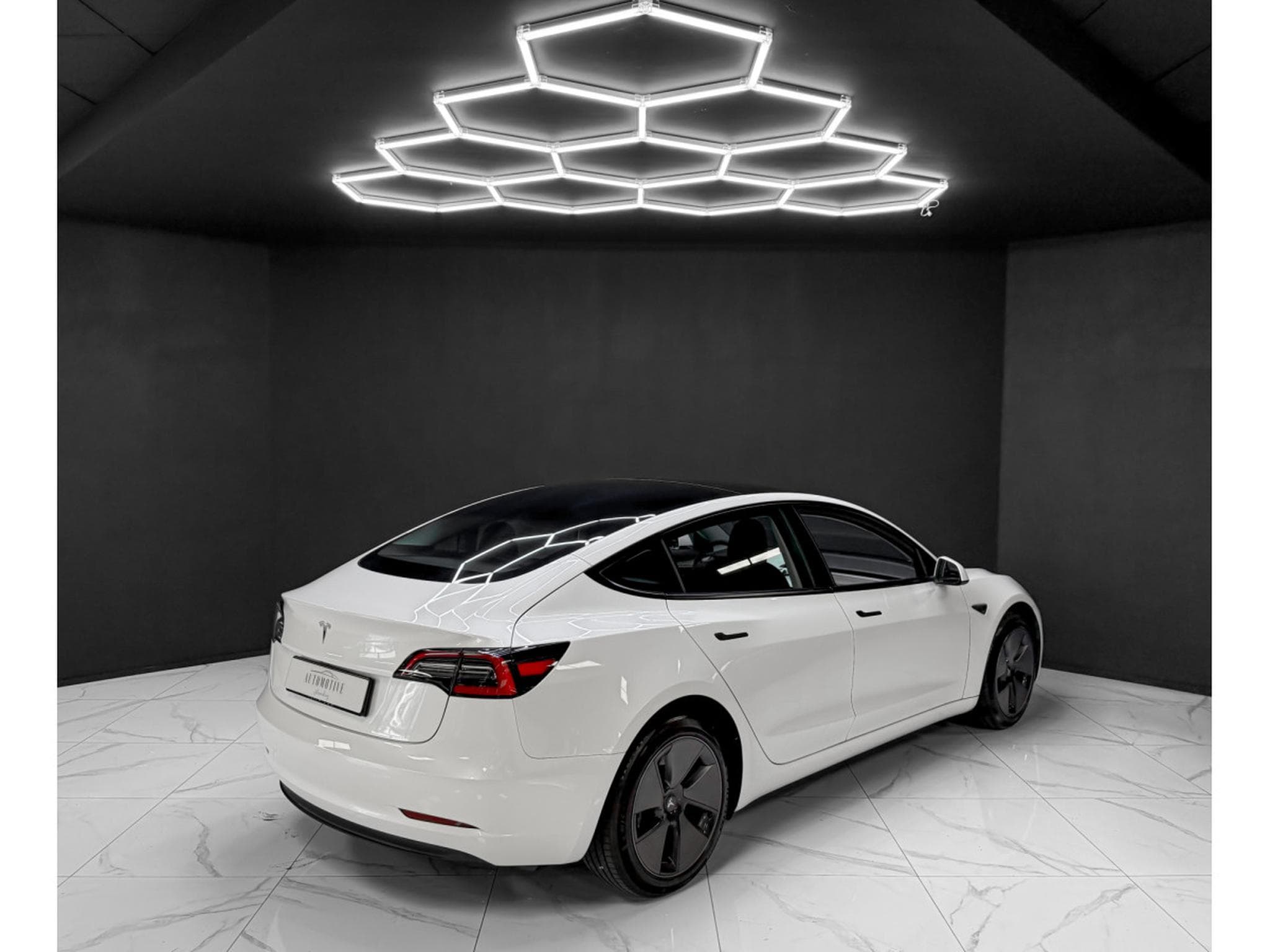 Tesla Model 3 Long Range RWD (2023) - Photo 5