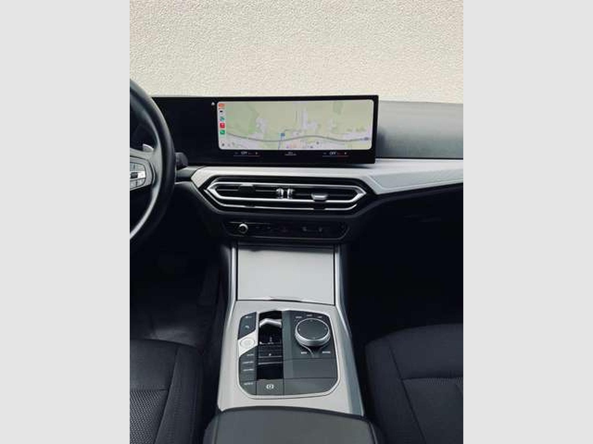 BMW 318 Touring 318 dA MHEV (2023) - Foto 11