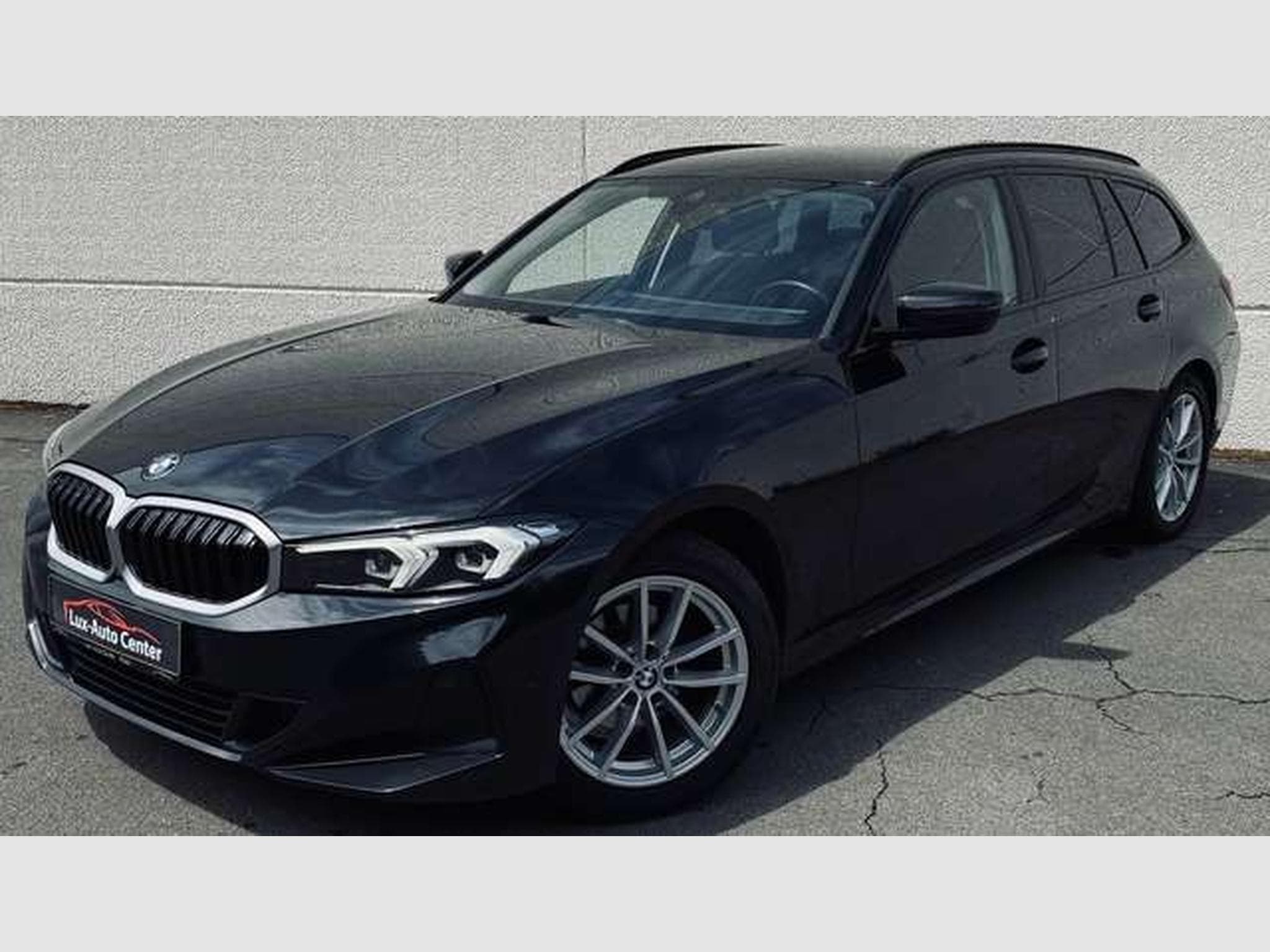 BMW 318 Touring 318 dA MHEV (2023) - Foto 2