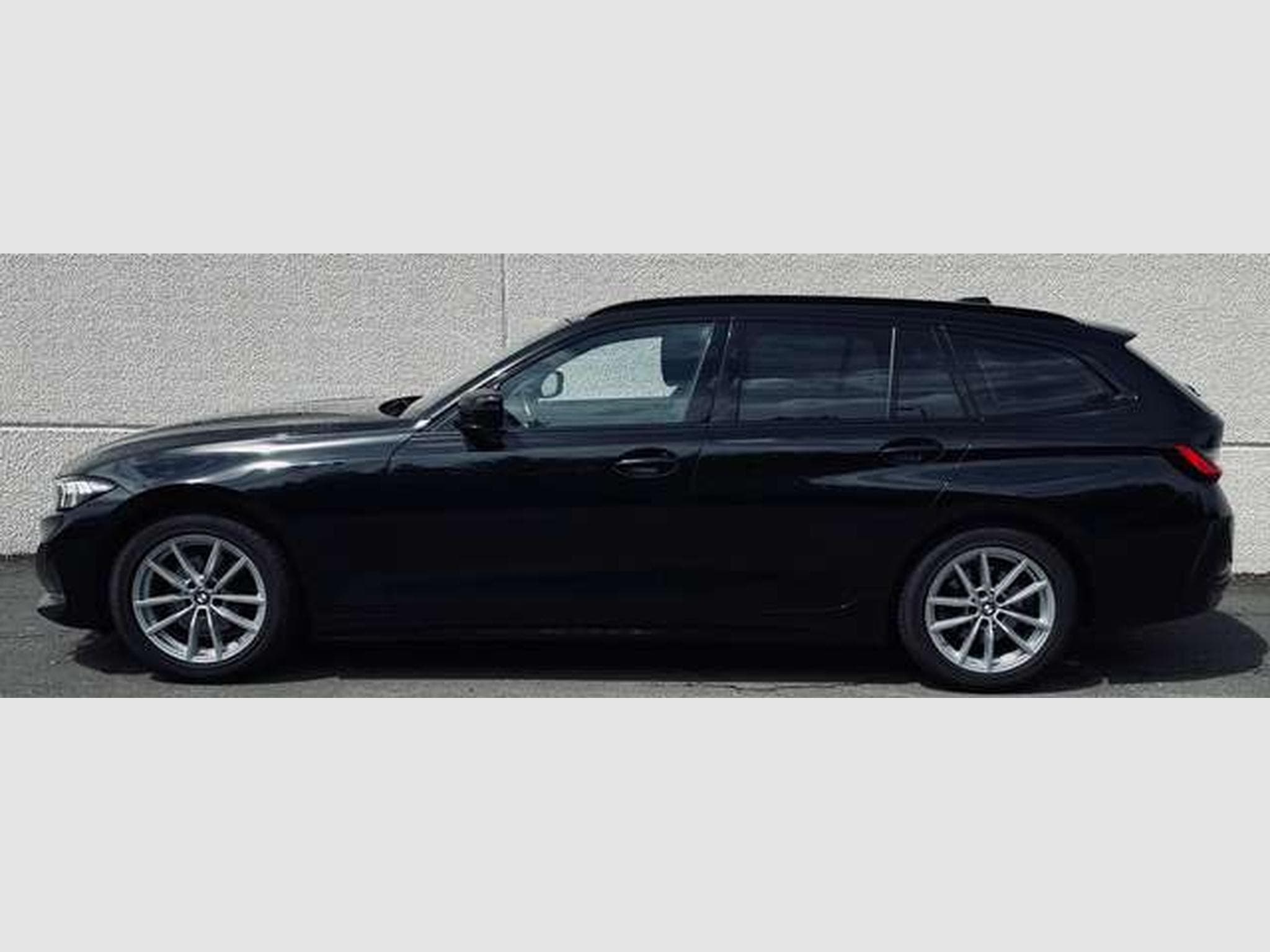 BMW 318 Touring 318 dA MHEV (2023) - Foto 5