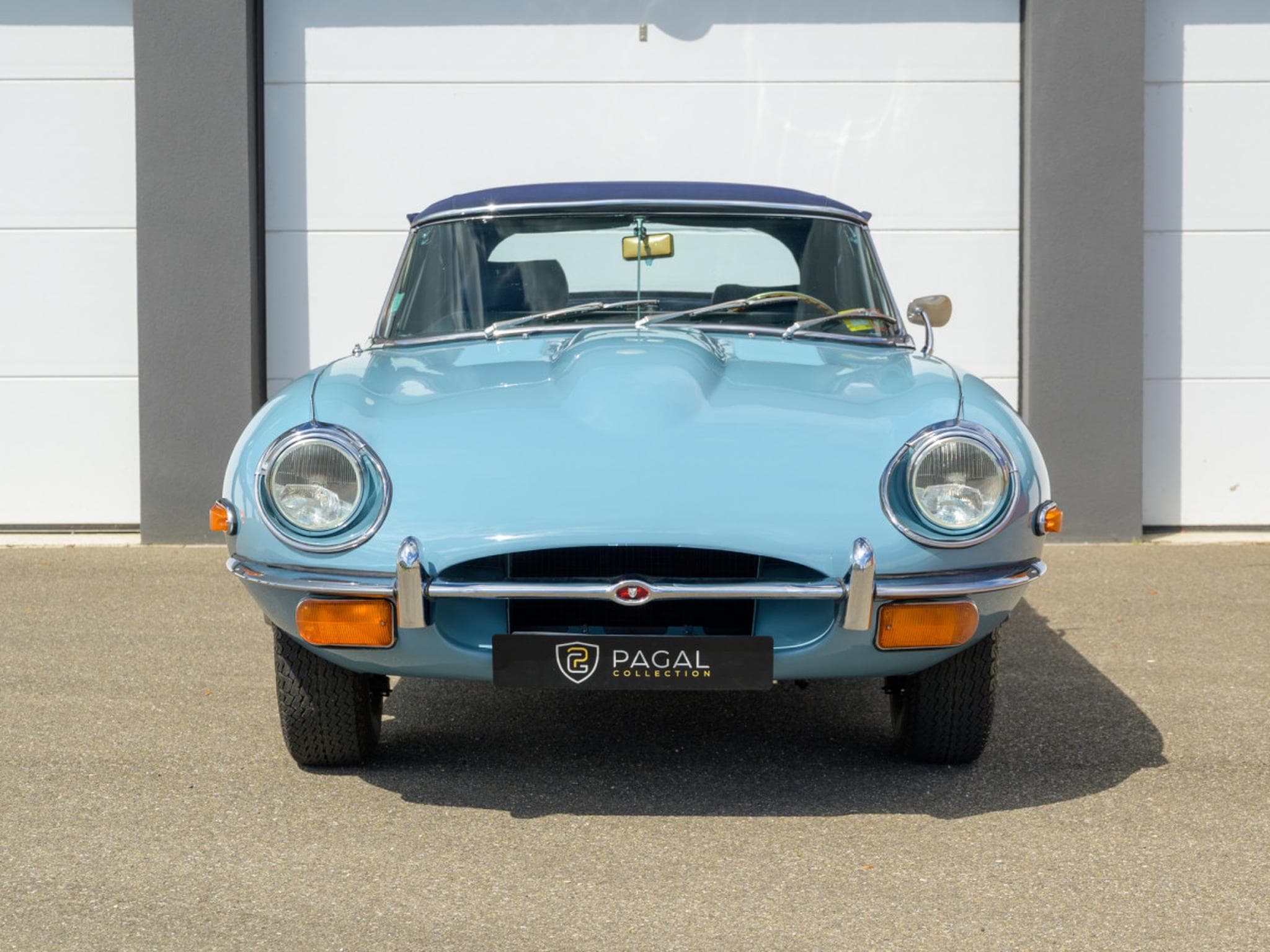 Jaguar TYPE E SERIE 2 | MATCHING NUMBERS | RESTAURATION COMPLETE (1970) - Photo 9