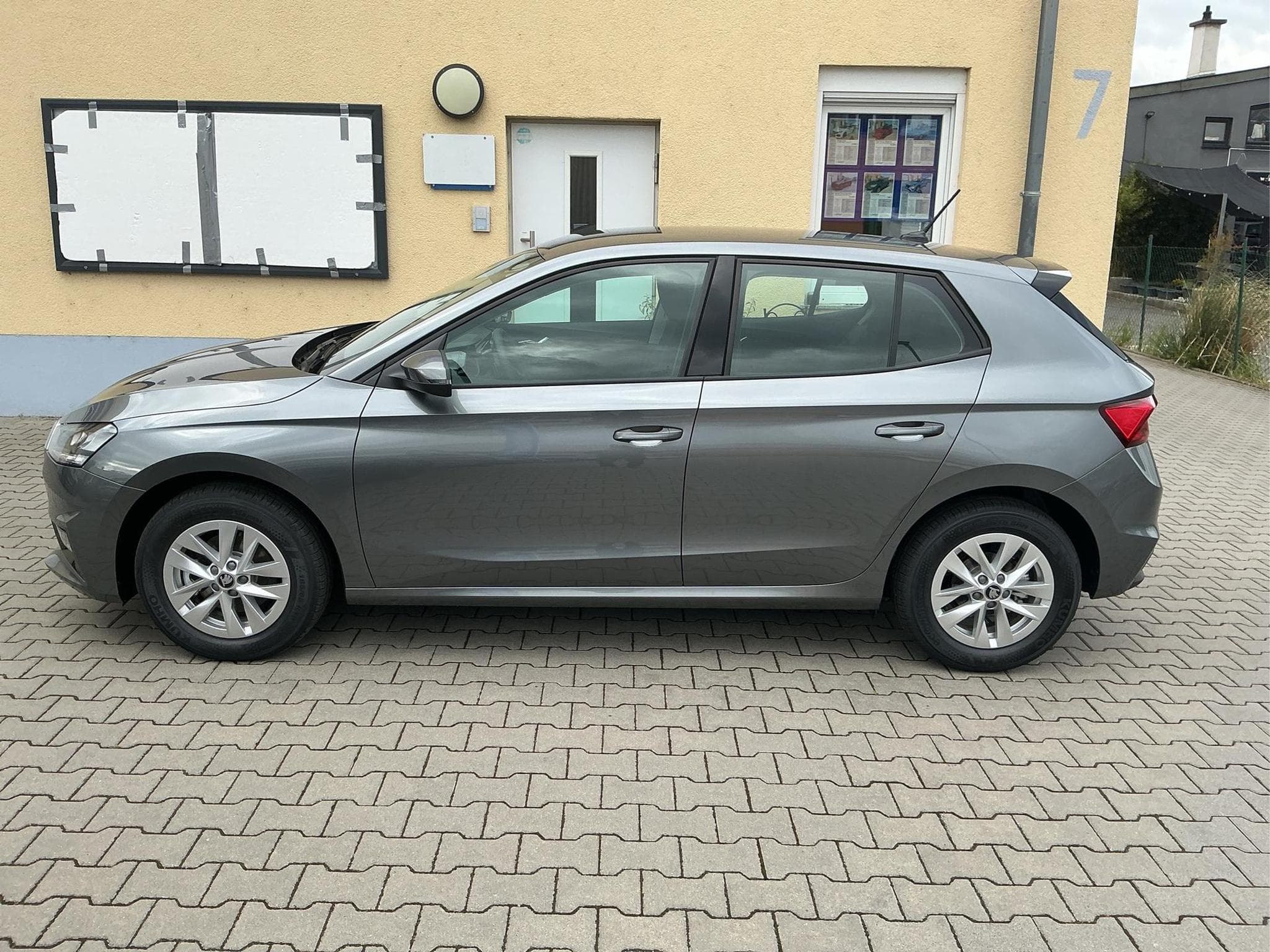 Skoda Fabia Classic 5J. Garantie (2026) - Photo 3