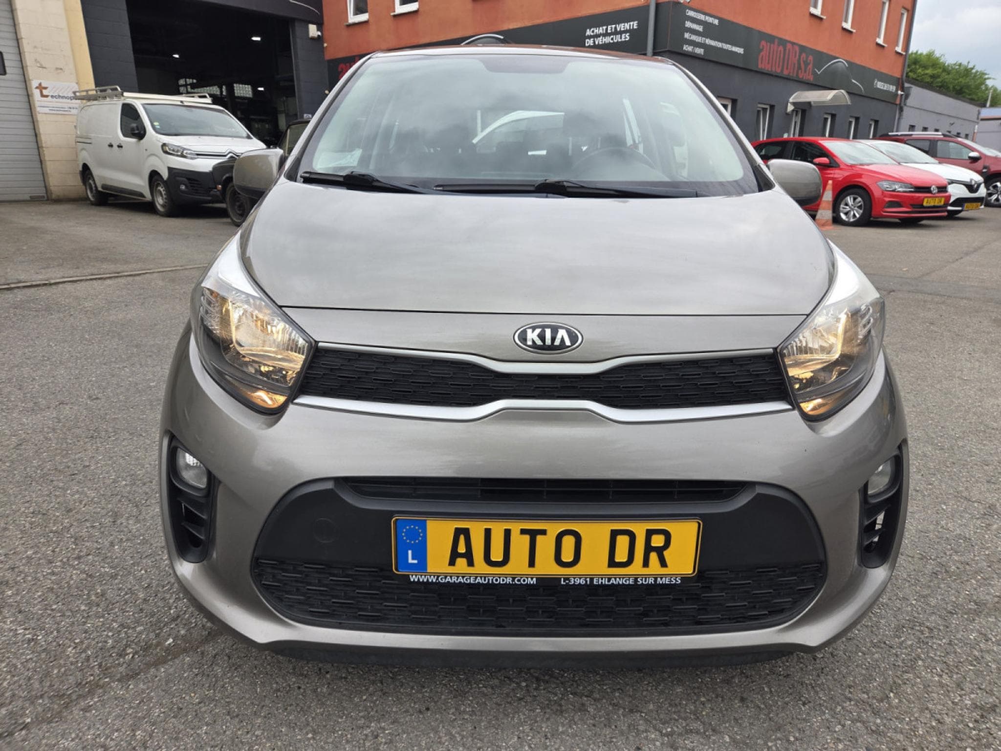 Kia Picanto 1.0 69CV Garantie 12 Mois (2017) - Photo 9