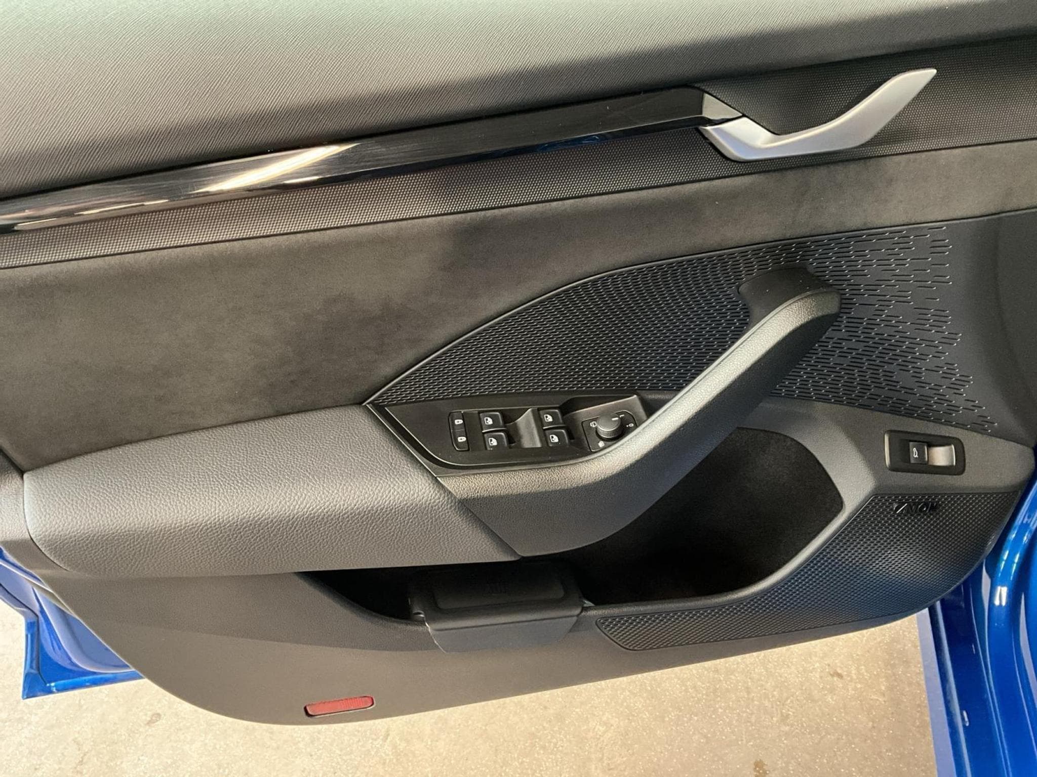 Skoda Octavia Rs+DSG+Suedia+LM19+AHK (2025) - Photo 14