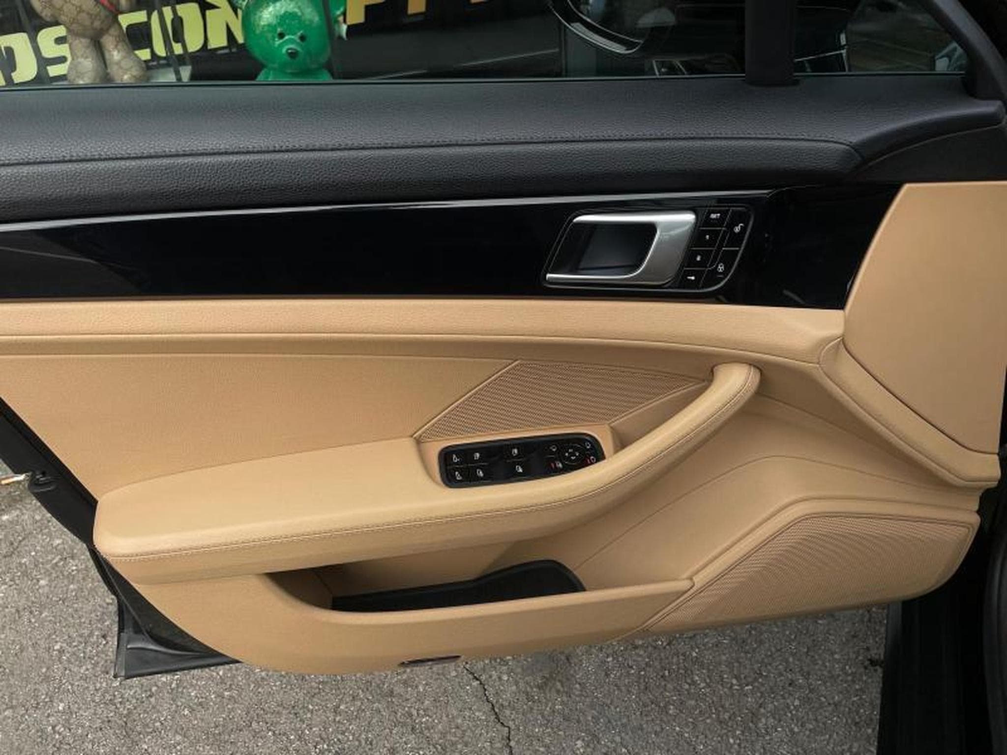 Porsche Panamera Sport Turismo 4 2018 (2018) - Photo 10