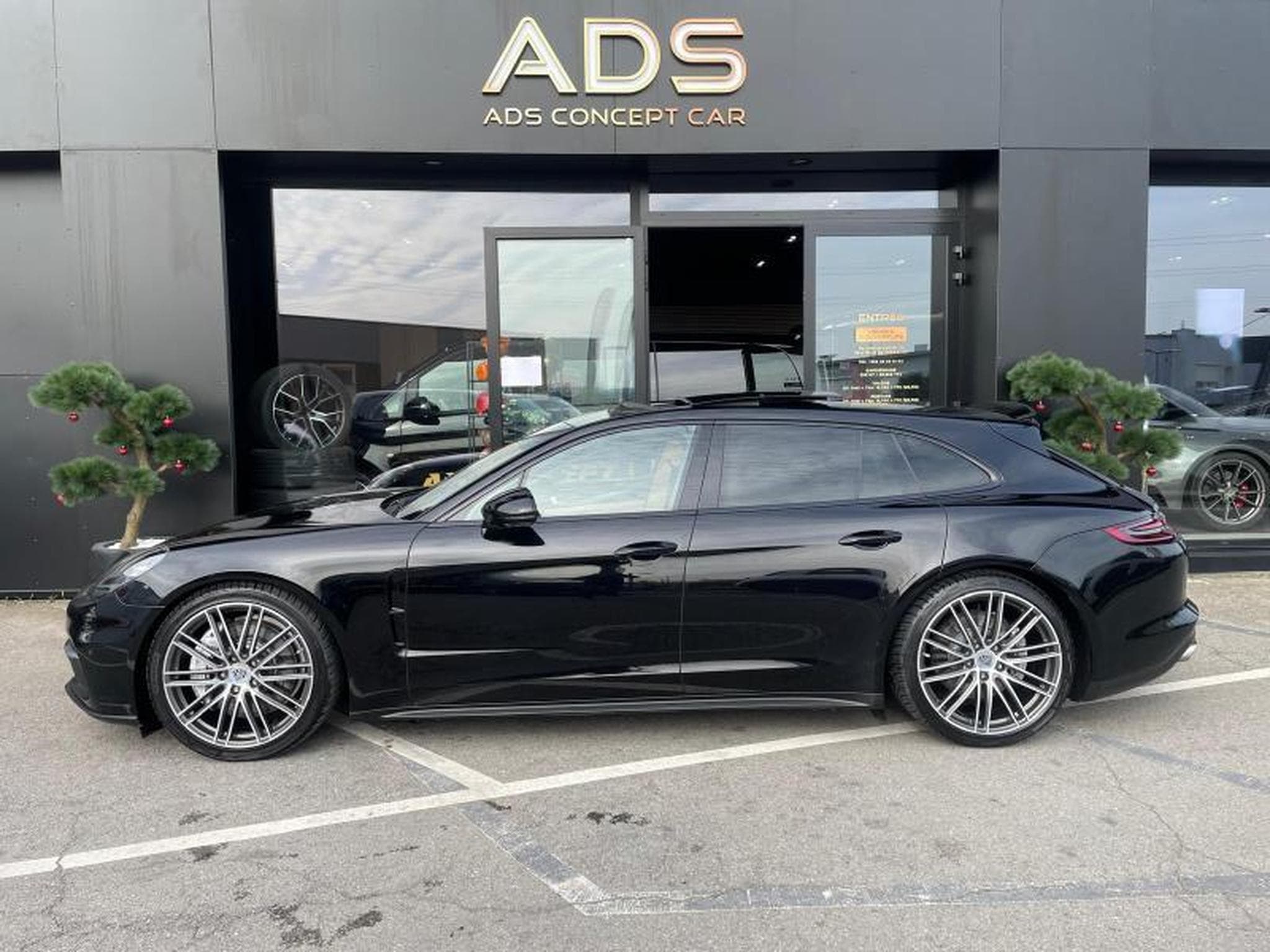 Porsche Panamera Sport Turismo 4 2018 (2018) - Photo 3