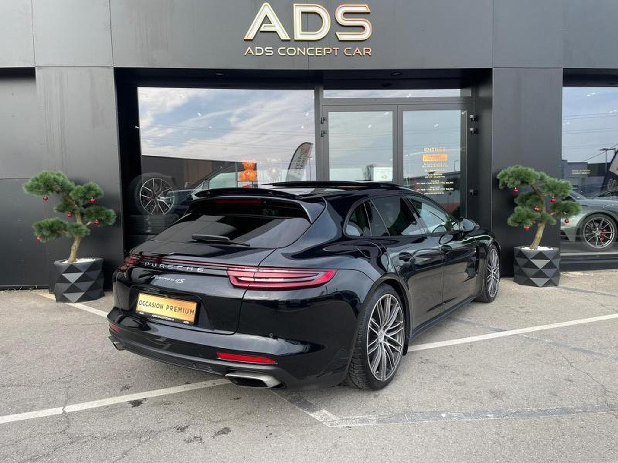 Porsche Panamera Sport Turismo 4 2018 (2018) - Photo 4