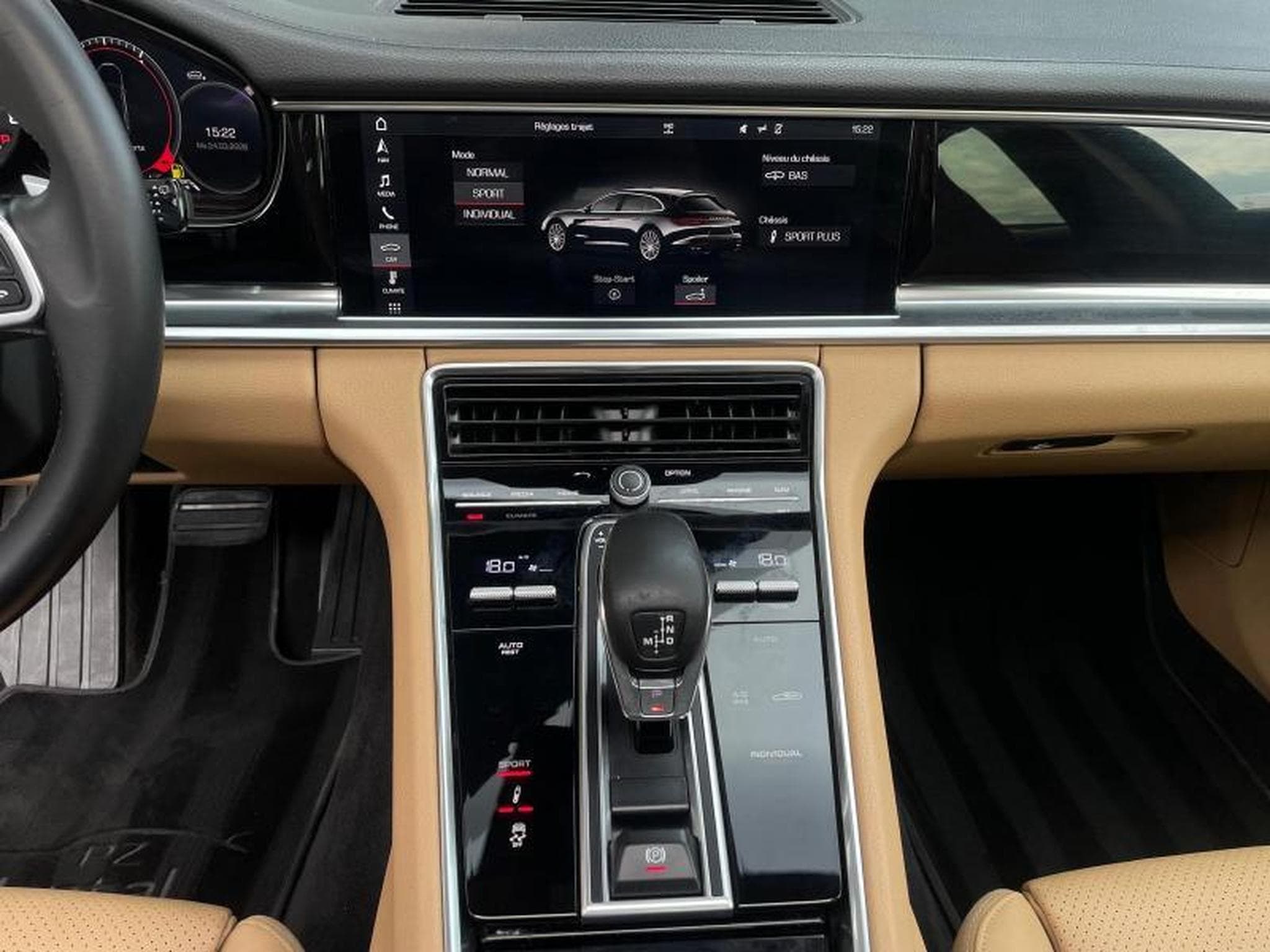 Porsche Panamera Sport Turismo 4 2018 (2018) - Photo 6