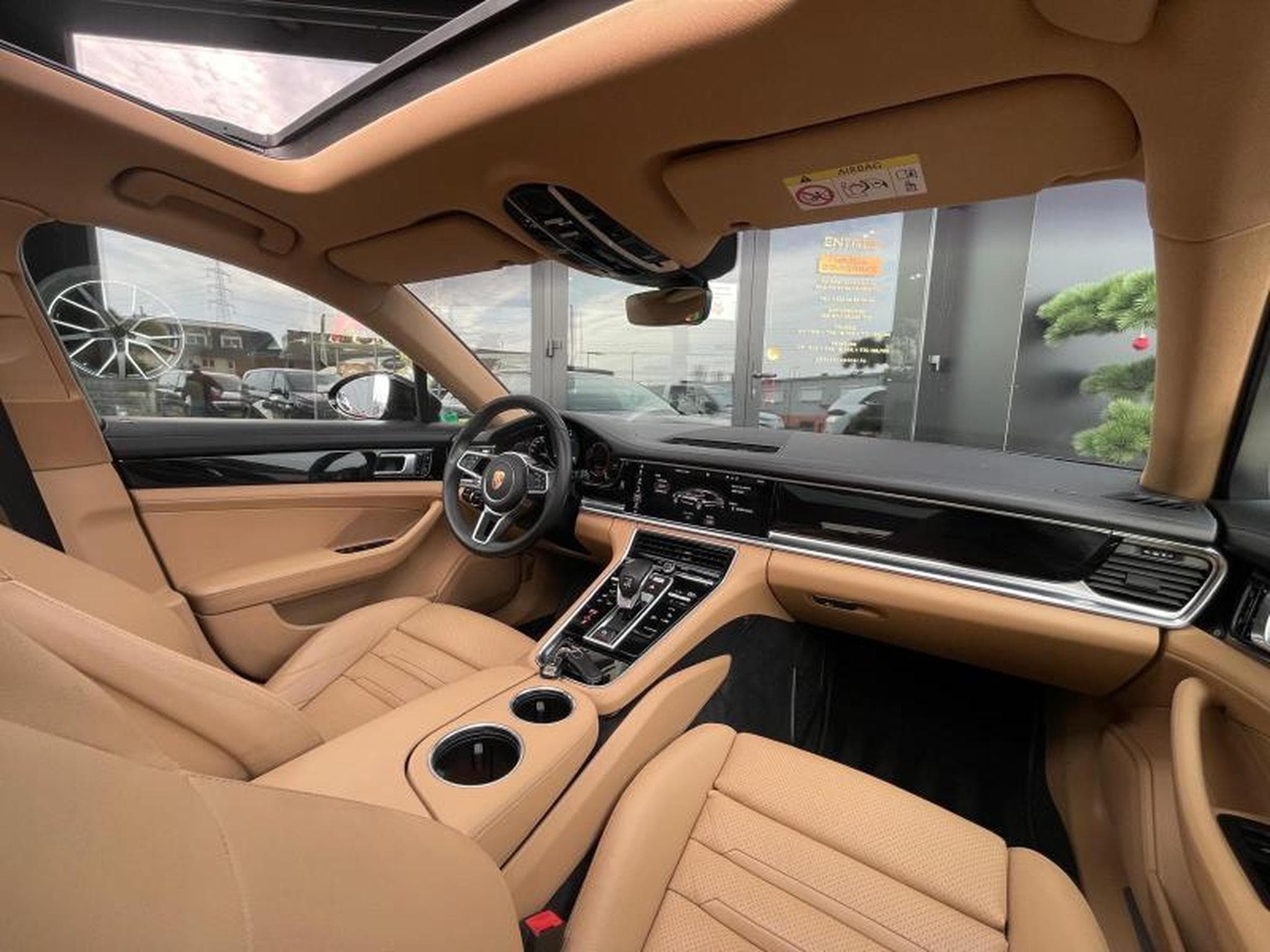 Porsche Panamera Sport Turismo 4 2018 (2018) - Photo 8