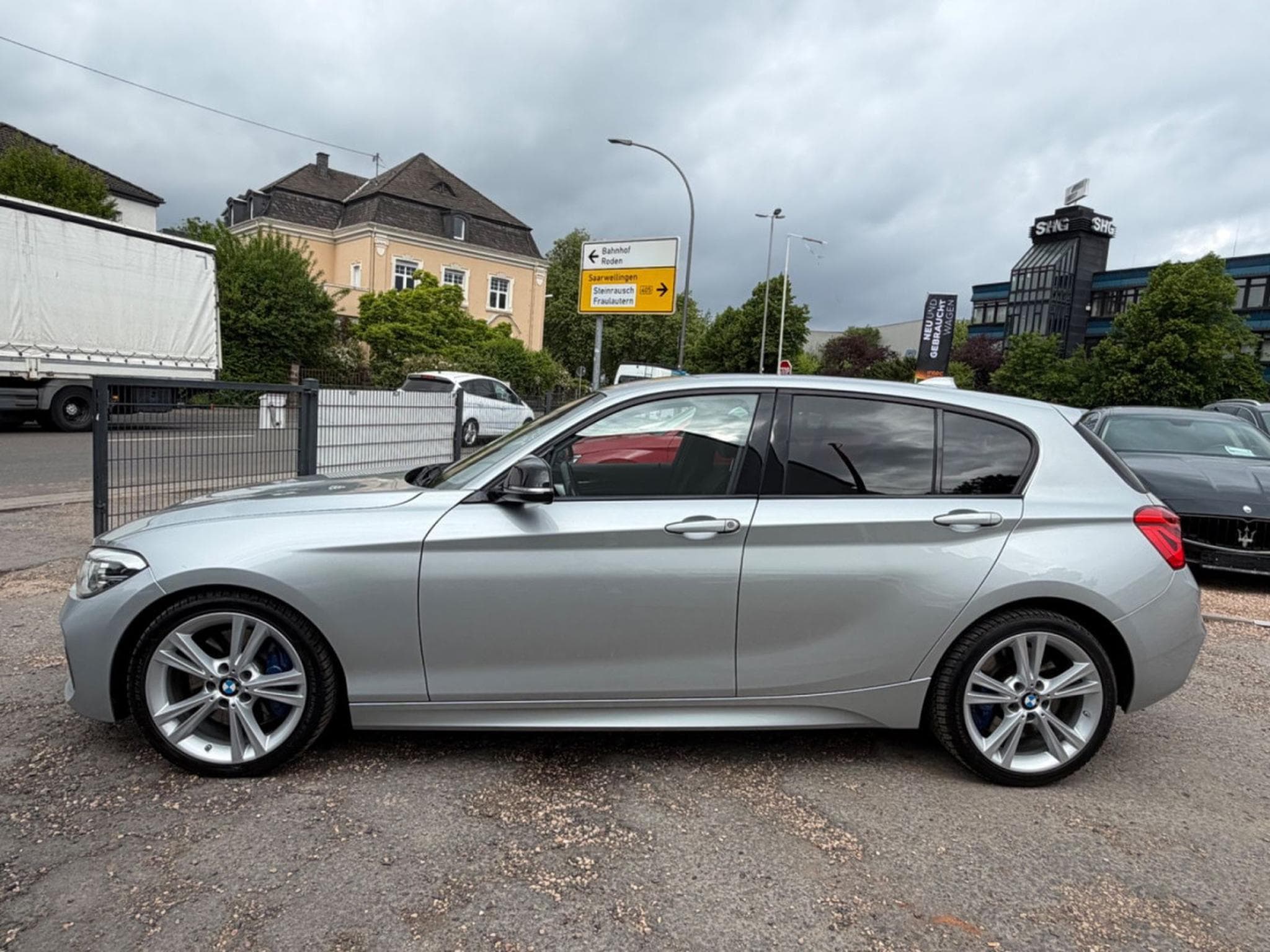 BMW M135 1 Limousine 5-trg. M135 i (2015) - Photo 3