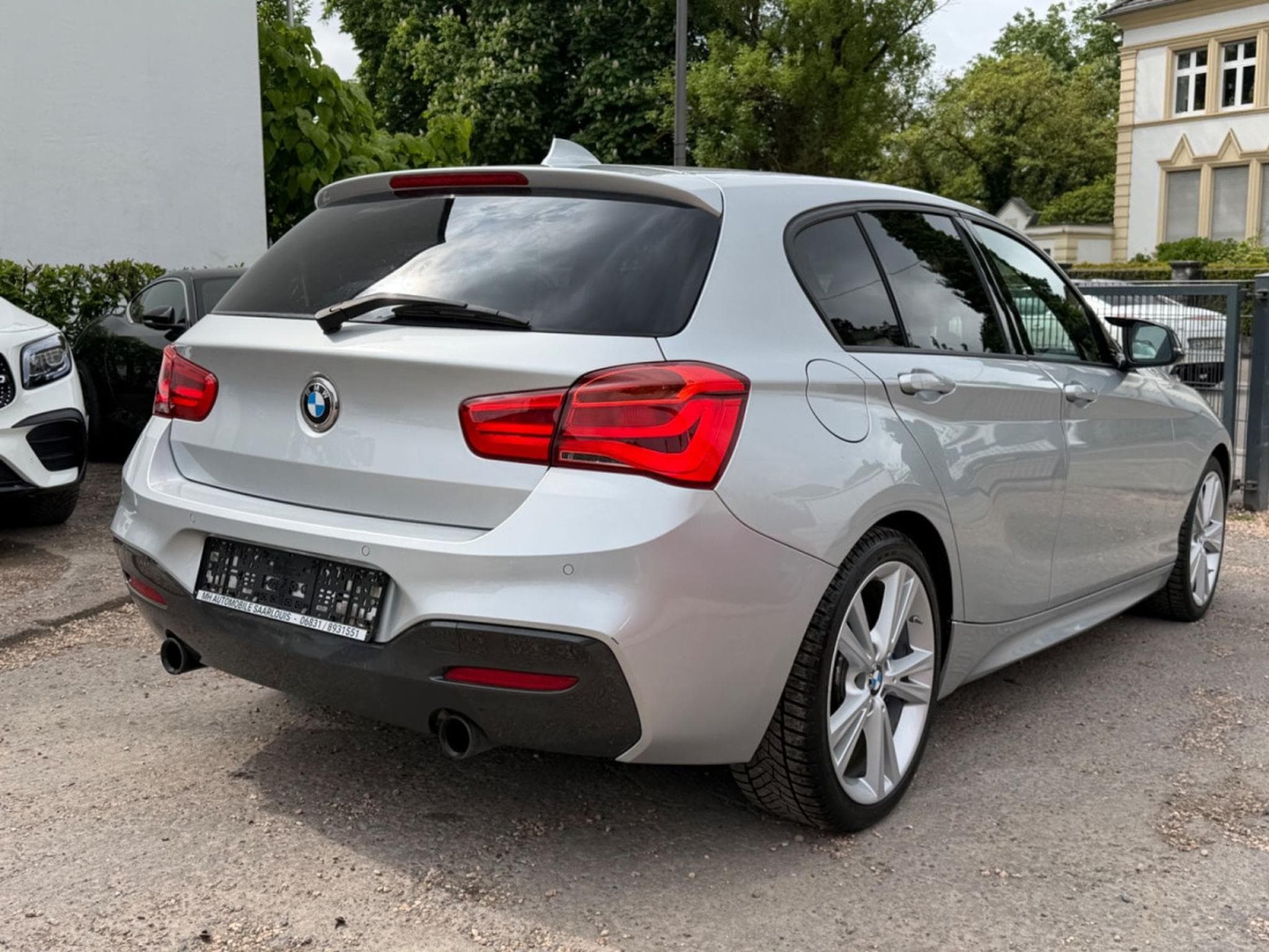 BMW M135 1 Limousine 5-trg. M135 i (2015) - Photo 6