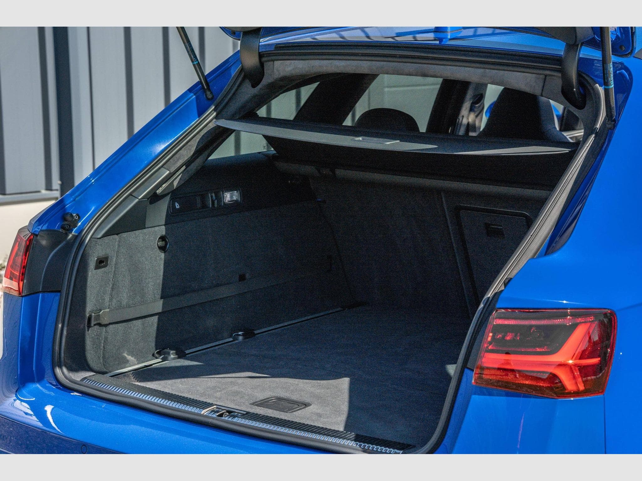 Audi RS6 Nogaro Edition 1/150 – Akrapovic – Céramique – B&O – 1ère ma (2018) - Photo 22