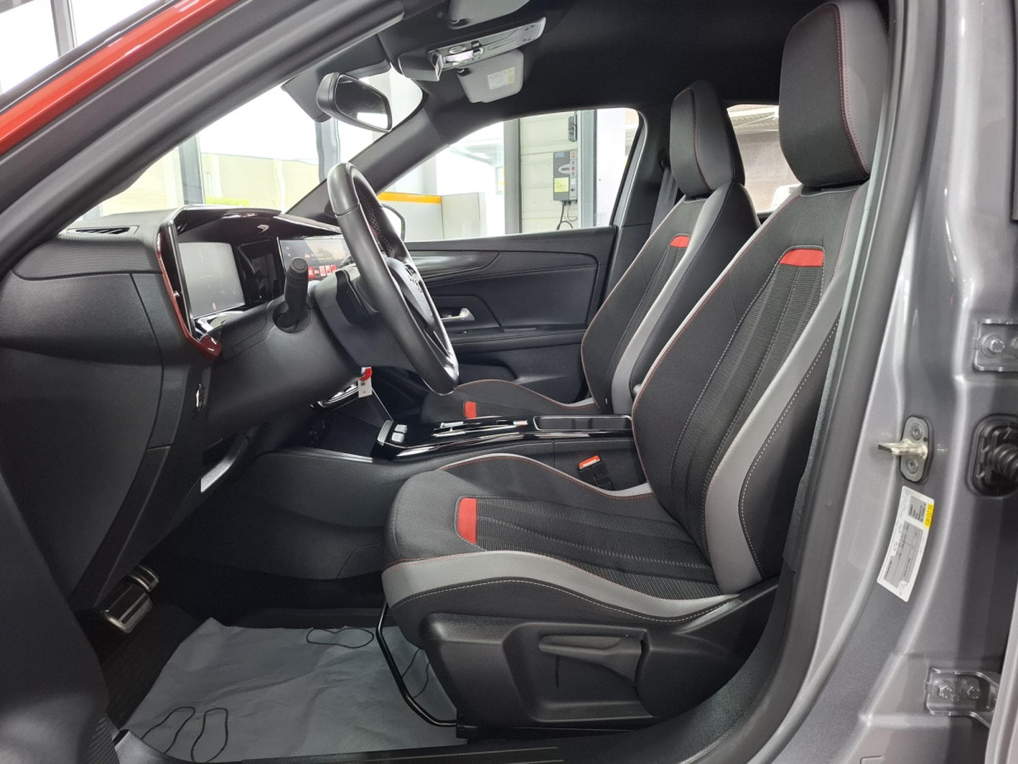 Opel Mokka GS LINE 130 AT8,1 HAND, NAVI , LED, CAMERA, CUIR, CARBON (2022) - Foto 11