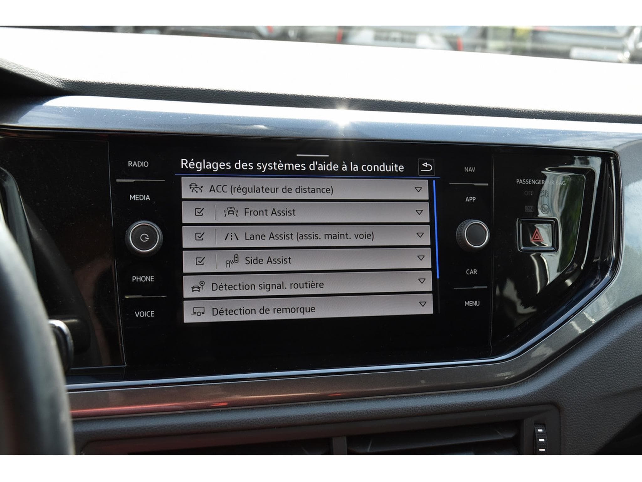 VW Taigo 1.5 TSI Style DSG ACC TRAVEL GPS LANE SIDE PARK ATT RMQ 1°M. (2022) - Foto 14