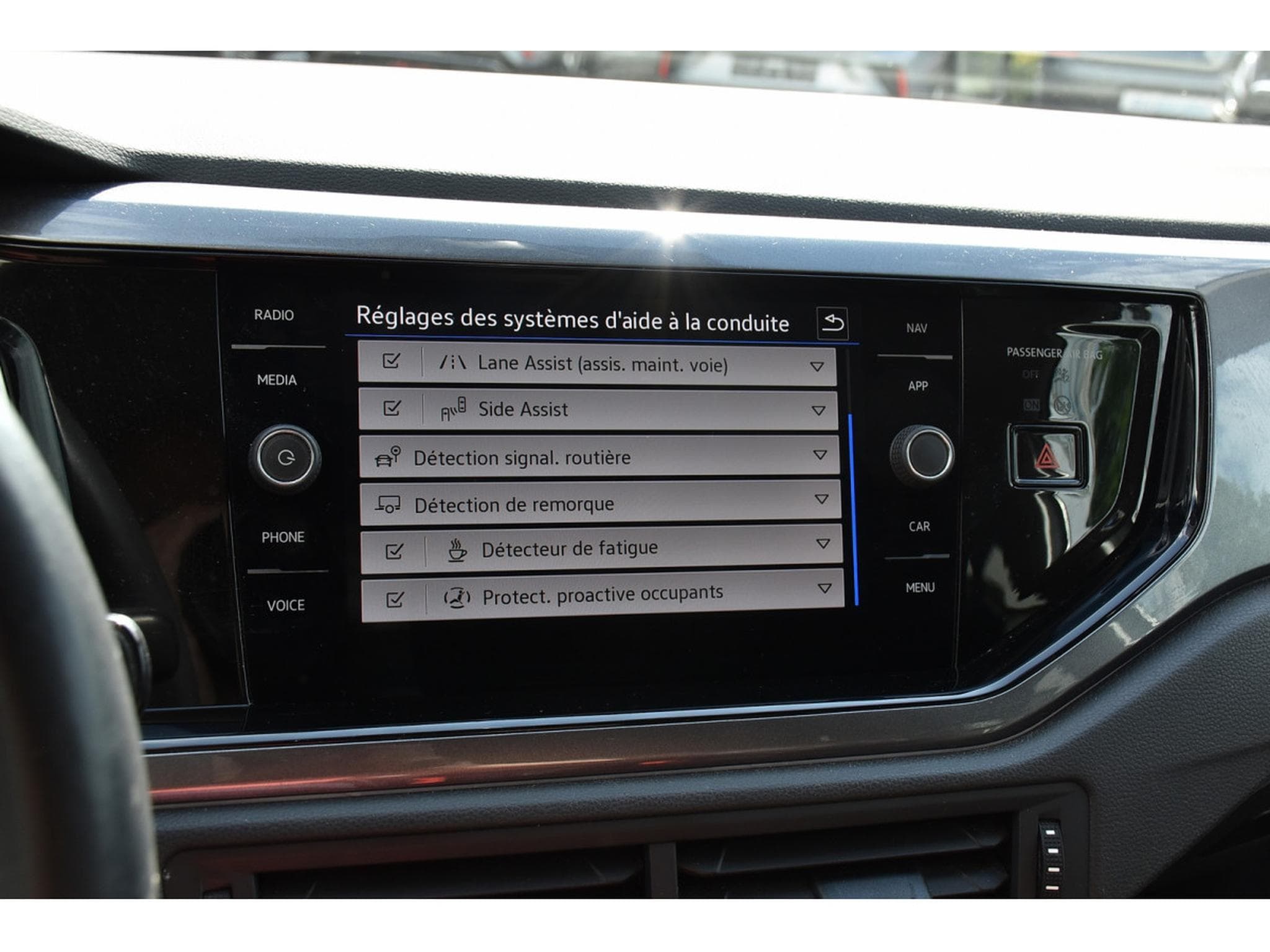 VW Taigo 1.5 TSI Style DSG ACC TRAVEL GPS LANE SIDE PARK ATT RMQ 1°M. (2022) - Foto 15