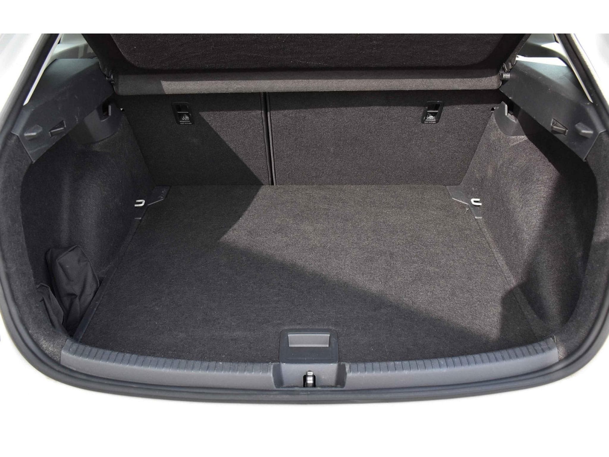 VW Taigo 1.5 TSI Style DSG ACC TRAVEL GPS LANE SIDE PARK ATT RMQ 1°M. (2022) - Foto 24
