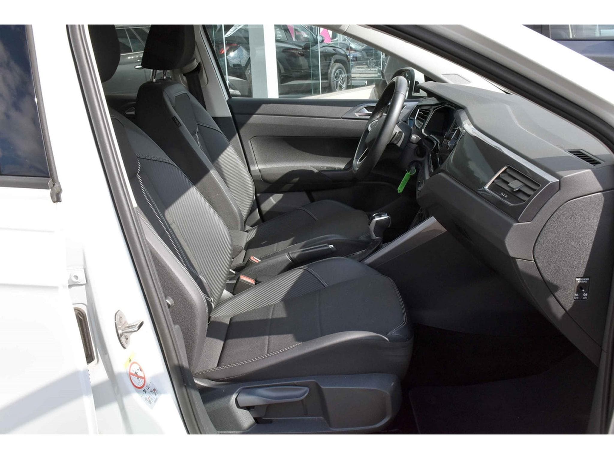 VW Taigo 1.5 TSI Style DSG ACC TRAVEL GPS LANE SIDE PARK ATT RMQ 1°M. (2022) - Foto 7