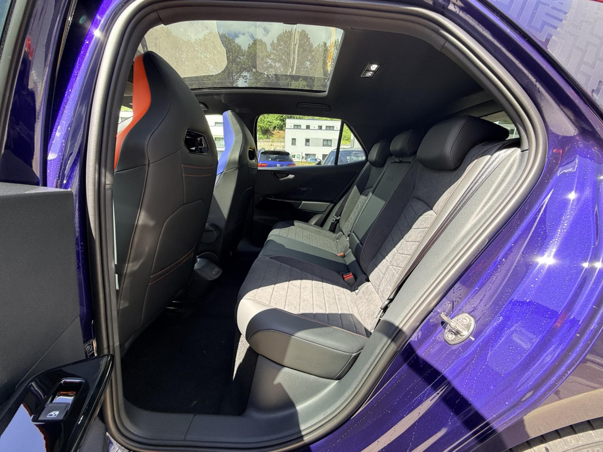 VW ID.3 GTX FIRE+ICE 210 kW / 286 ch Boîte automatique (2026) - Foto 10