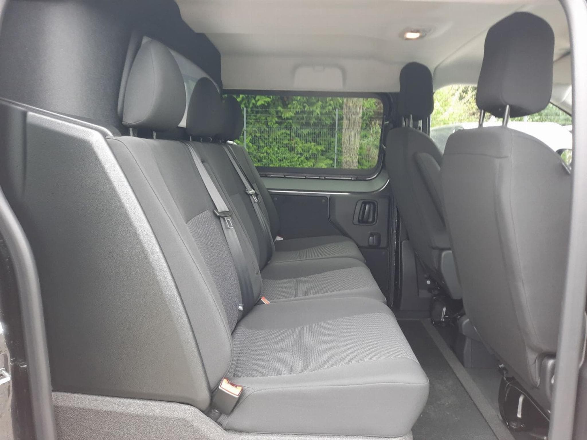Peugeot Expert 2.0 BlueHDI 180 EAT8 Confort M Doubel Cabine (2025) - Photo 11
