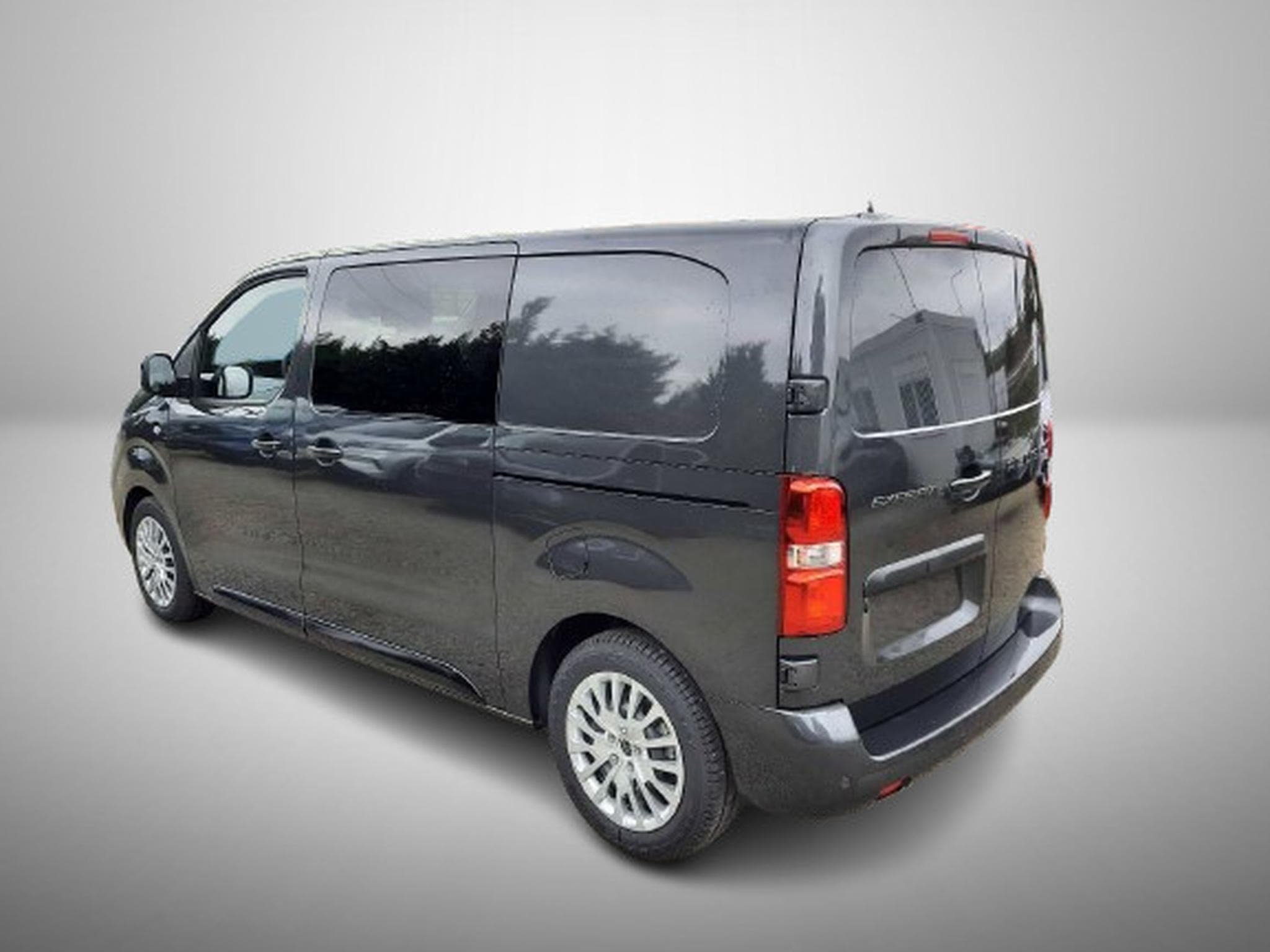 Peugeot Expert 2.0 BlueHDI 180 EAT8 Confort M Doubel Cabine (2025) - Photo 6