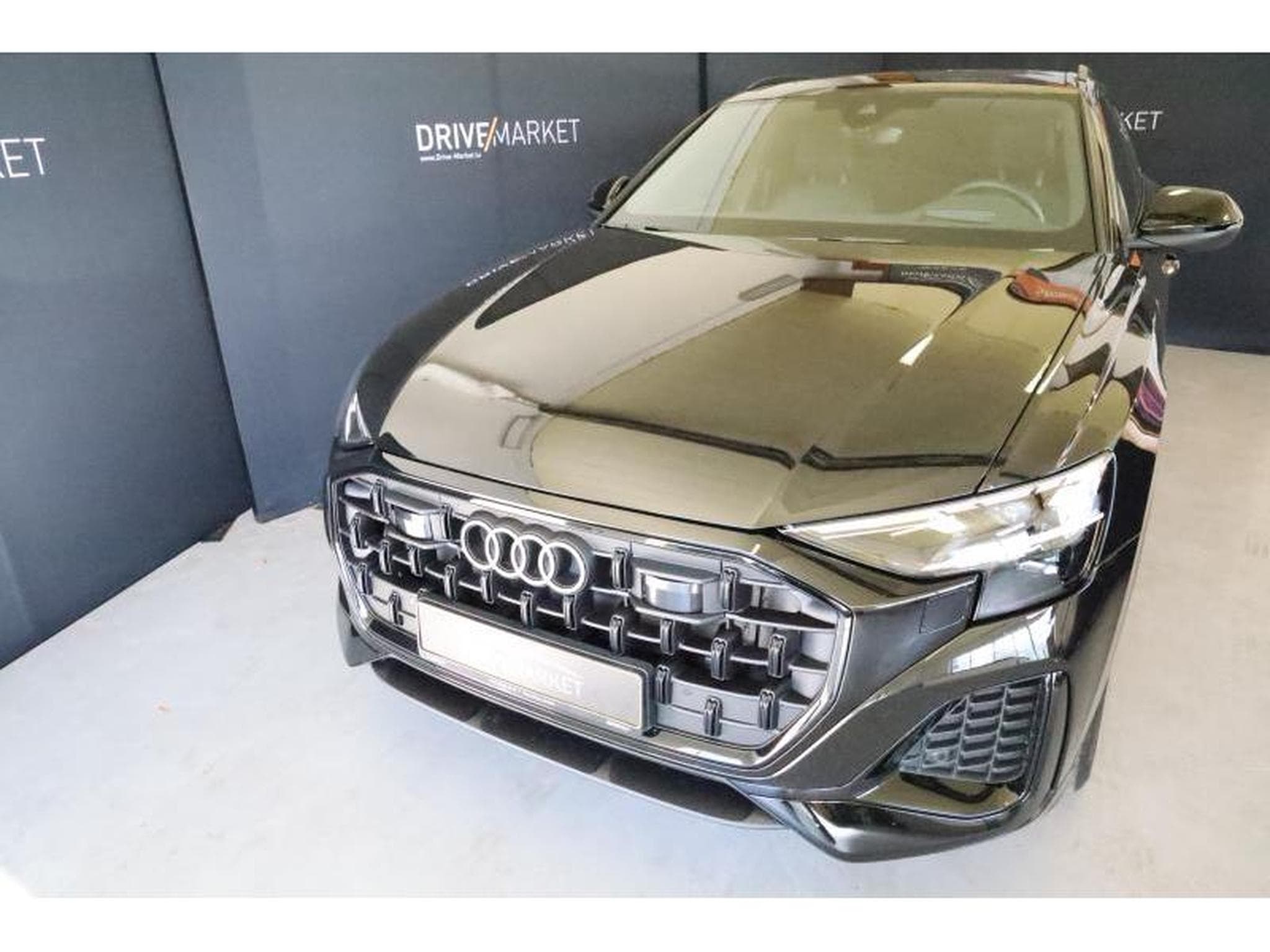 Audi Q8 50 TDI (2024) - Photo 17